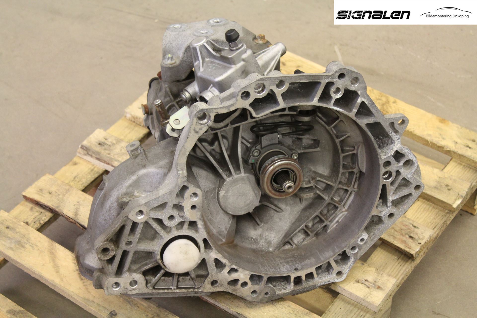 Opel CORSA D 07-14 Gearkasse 5 Trinn