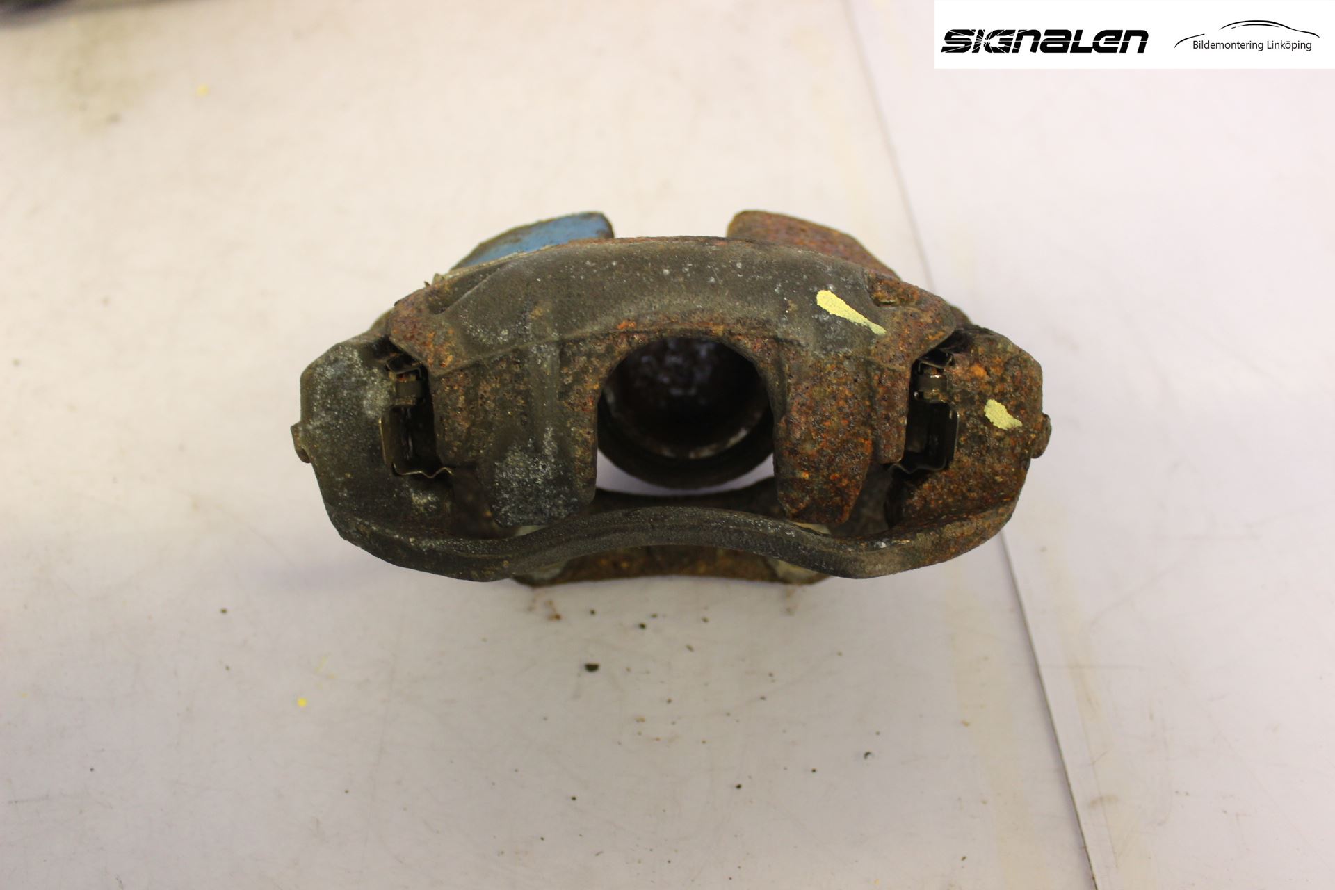 Peugeot 307     05-08 Bremsecaliper Foran Høyre