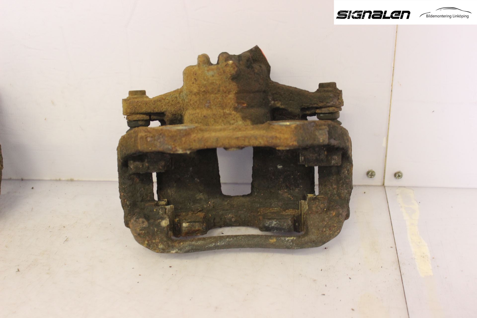 Peugeot 307     05-08 Bremsecaliper Foran Høyre