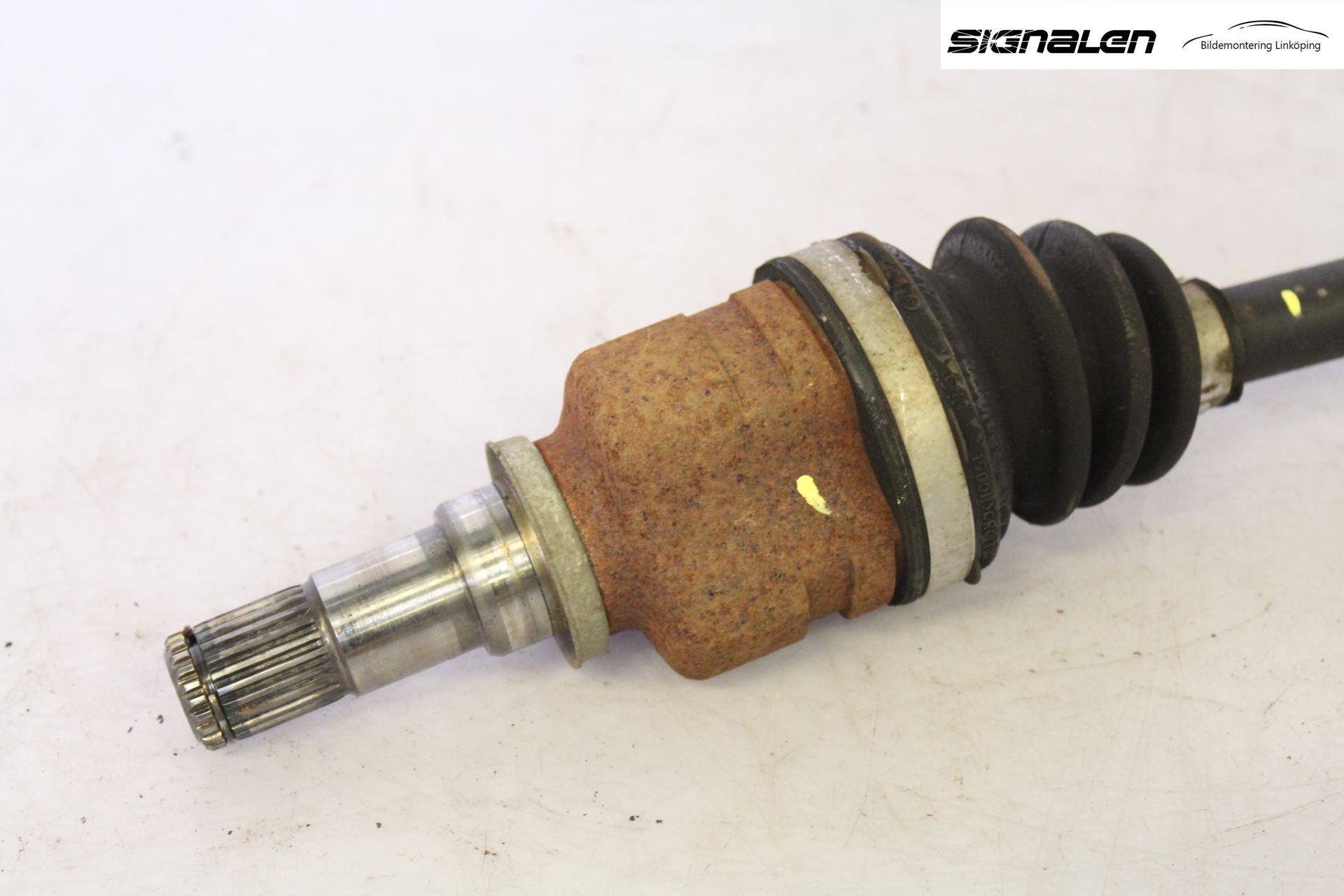 Toyota YARIS XP90 06-11 Drivaksel Foran Kompl Venstre