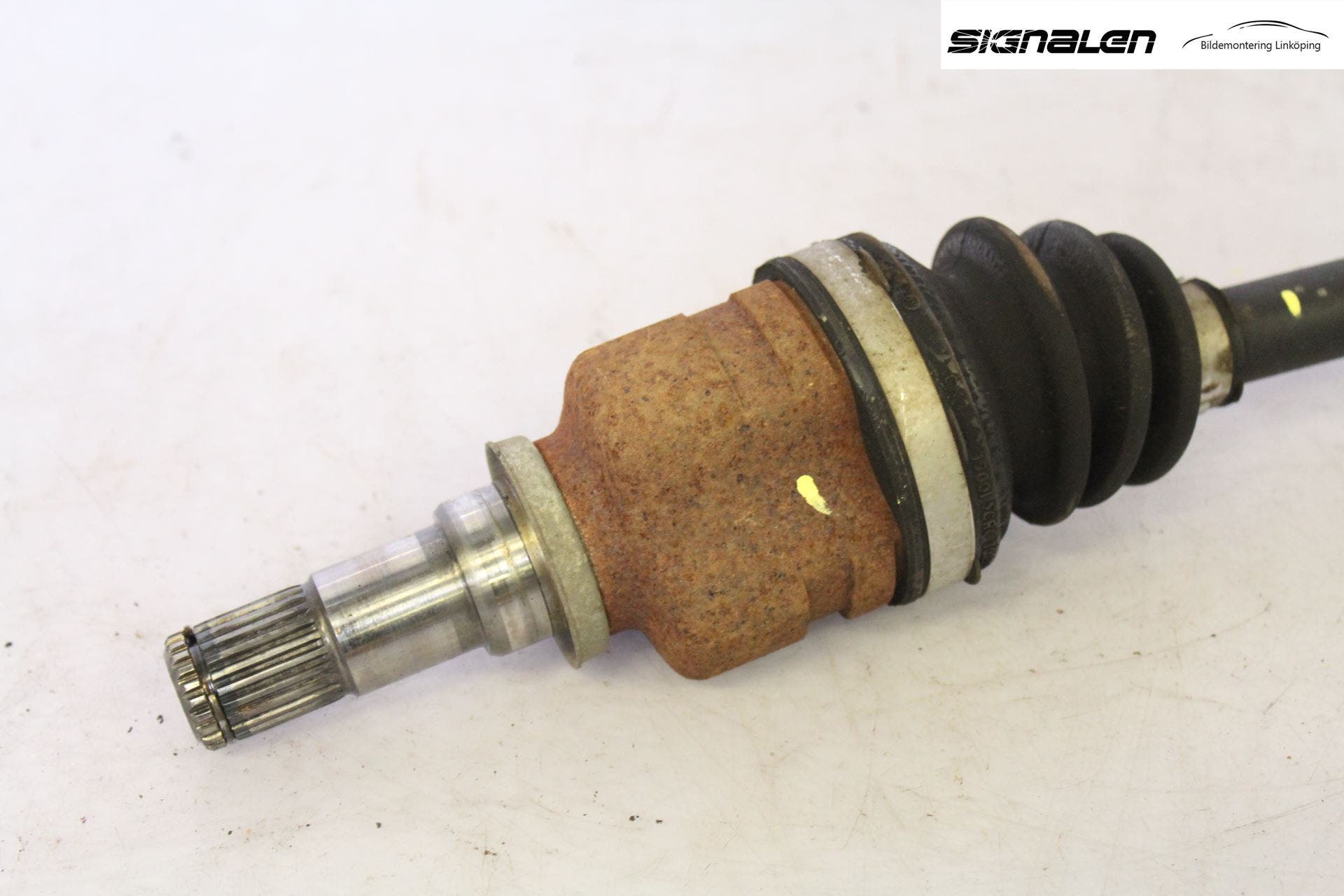 Toyota YARIS XP90 06-11 Drivaksel Foran Kompl Venstre