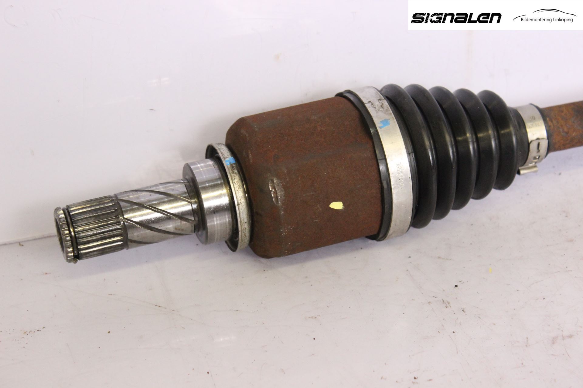 Renault CLIO III  09-12 Drivaksel Foran Kompl Venstre