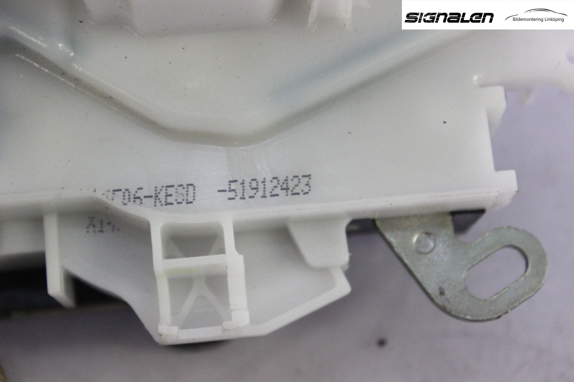 Ford KA 09-16 Dørlås - Låsekasse