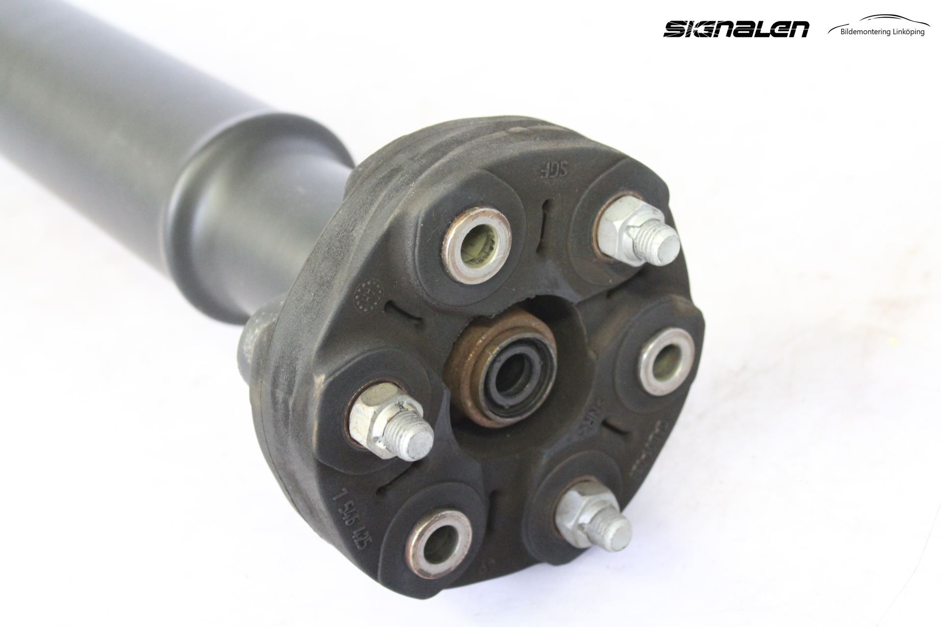 BMW 5 F10/F11/F18 09-17 Mellomaksel Kompl