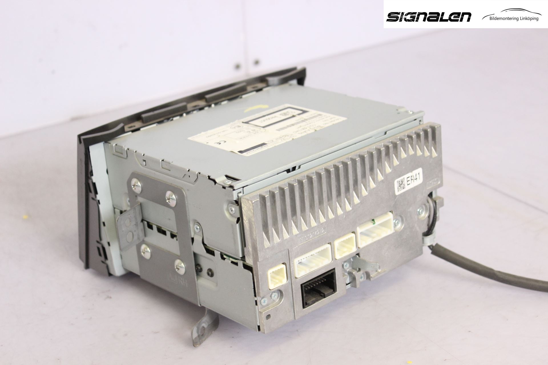 Subaru OUTBACK 10-15 Stereo Radio Med Cd