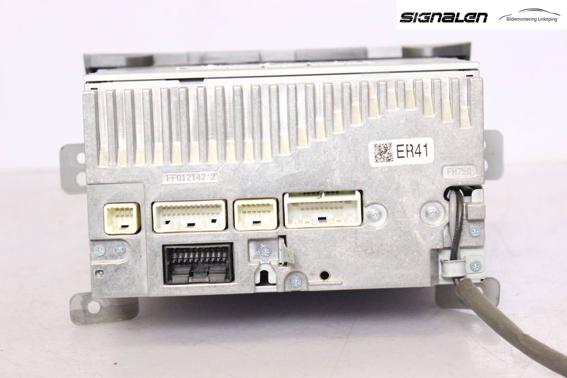Subaru OUTBACK 10-15 Stereo Radio Med Cd