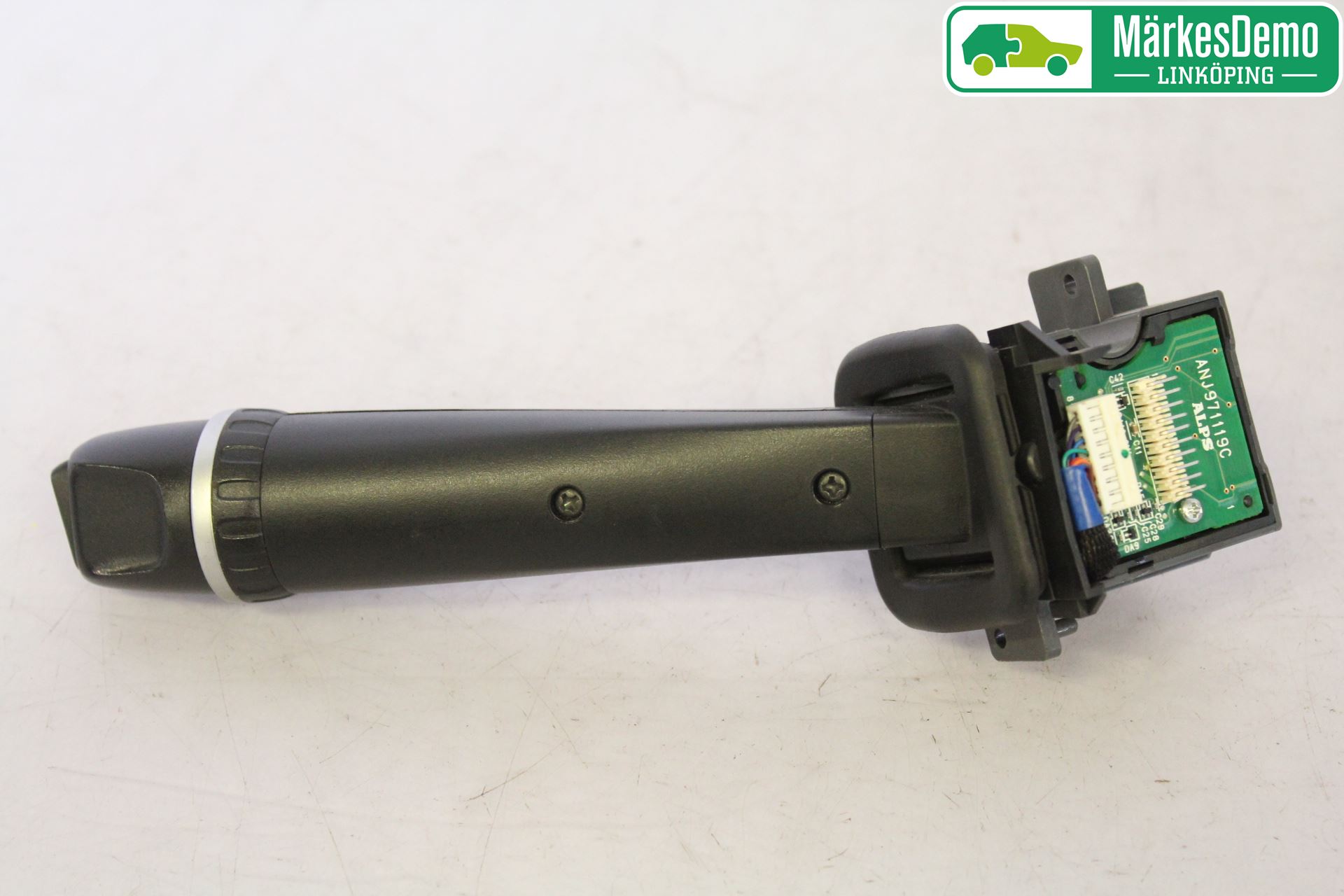 Volvo V70 05-08 Bryter Ratt Visker - Spyler