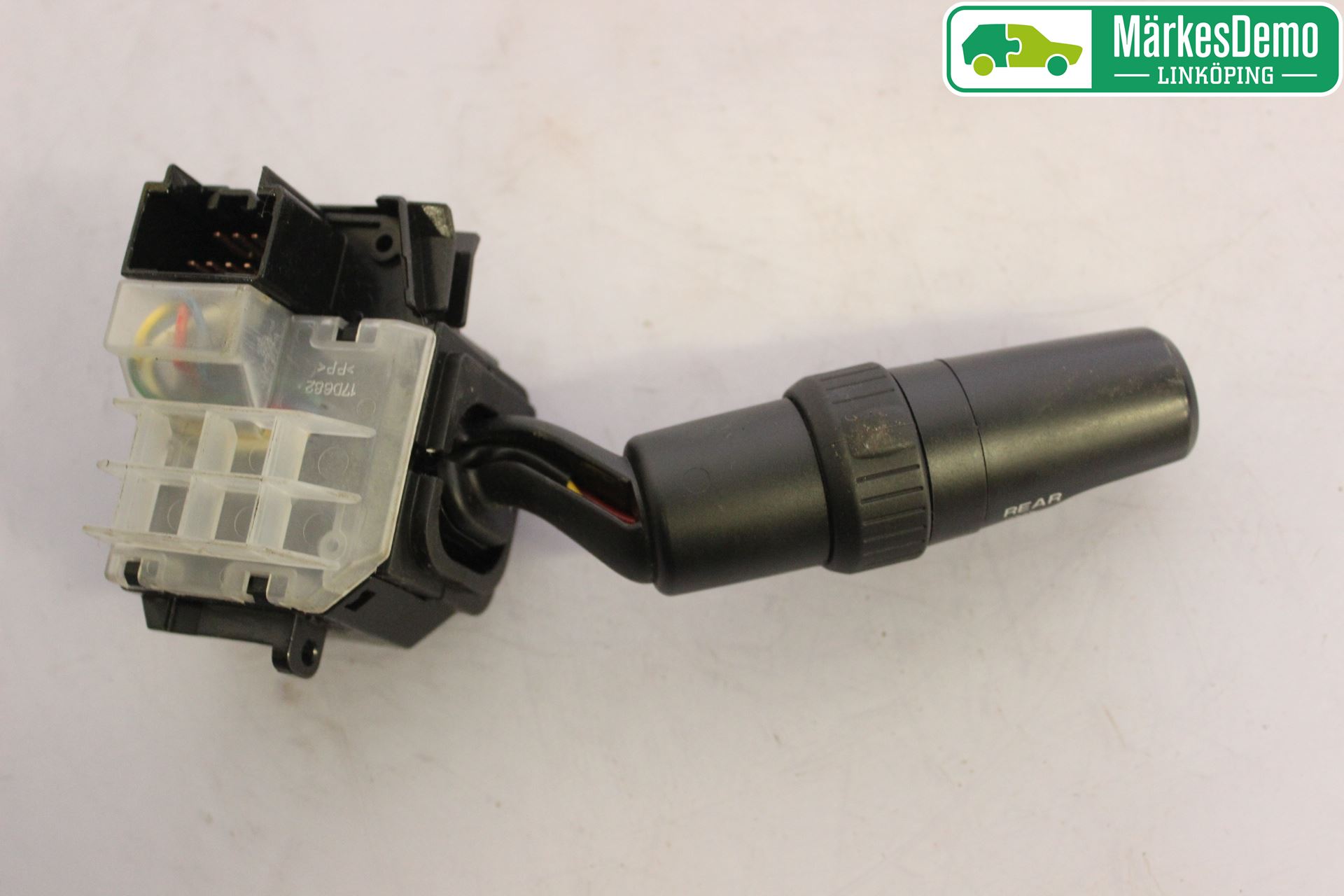 Mazda 5 05-10 Bryter Ratt Visker - Spyler