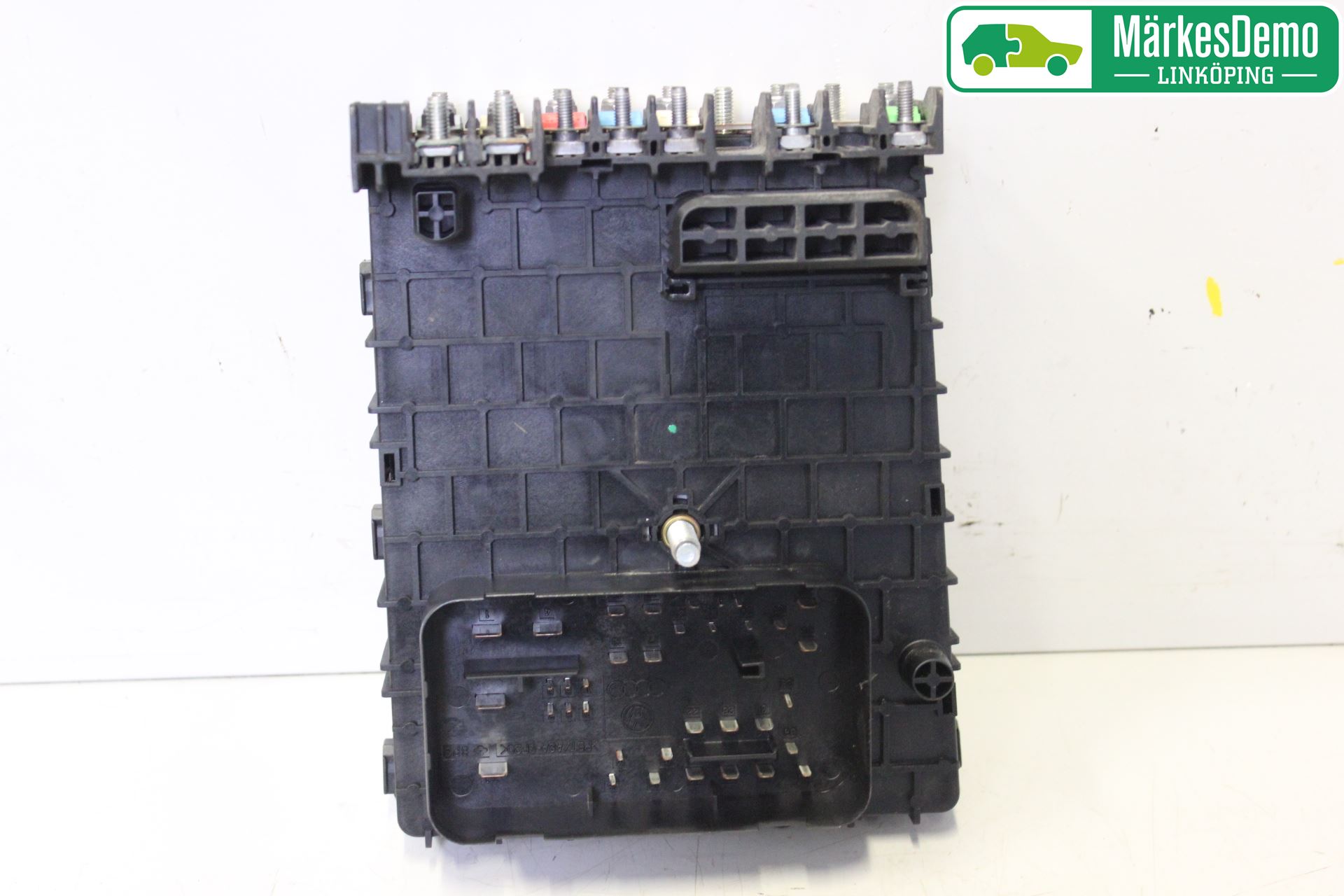 Volkswagen VW PASSAT 05-11 Sikringsboks - Elsentral