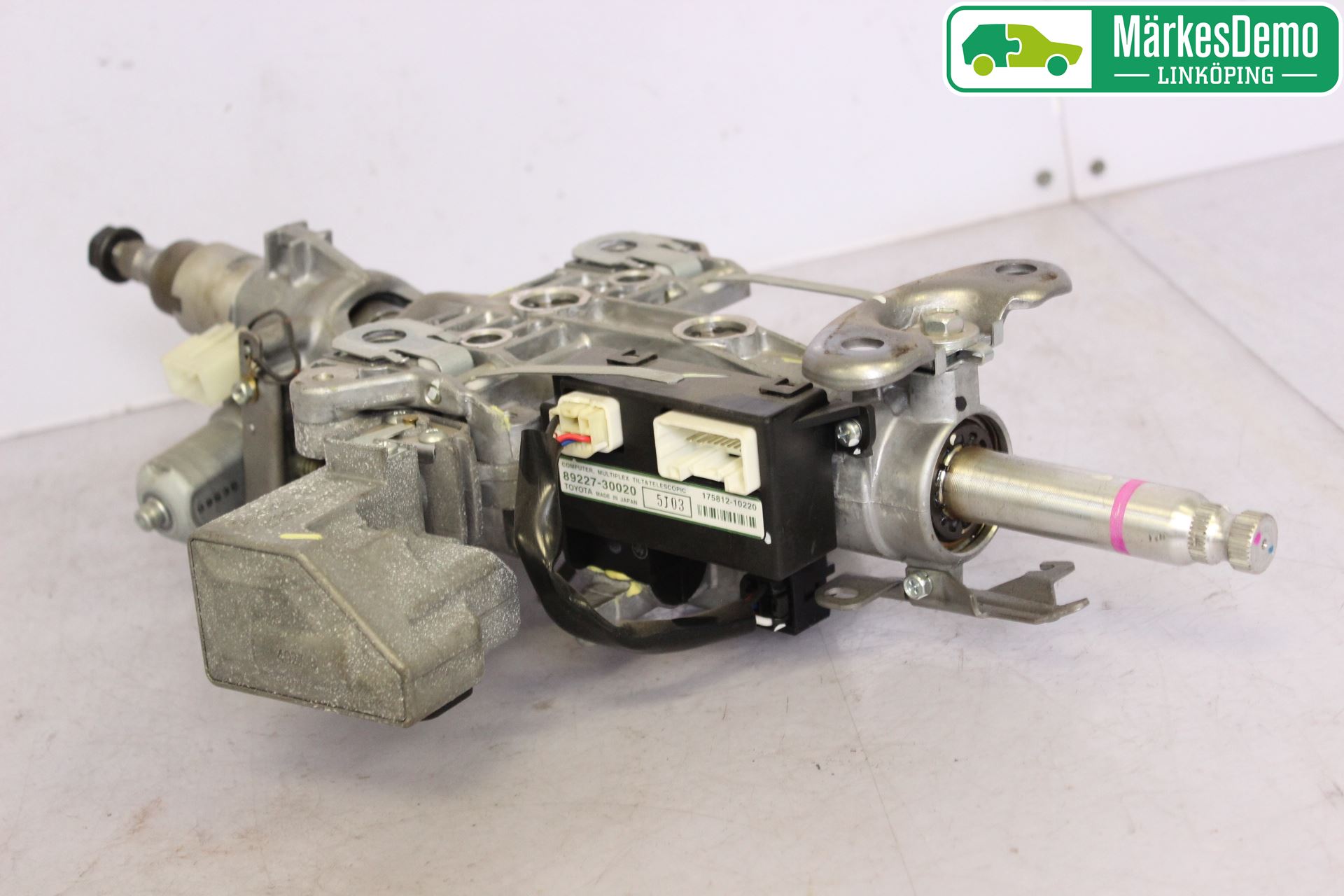 Lexus IS 220d/250/350 06-13 Rattakselaggregat Justerbart