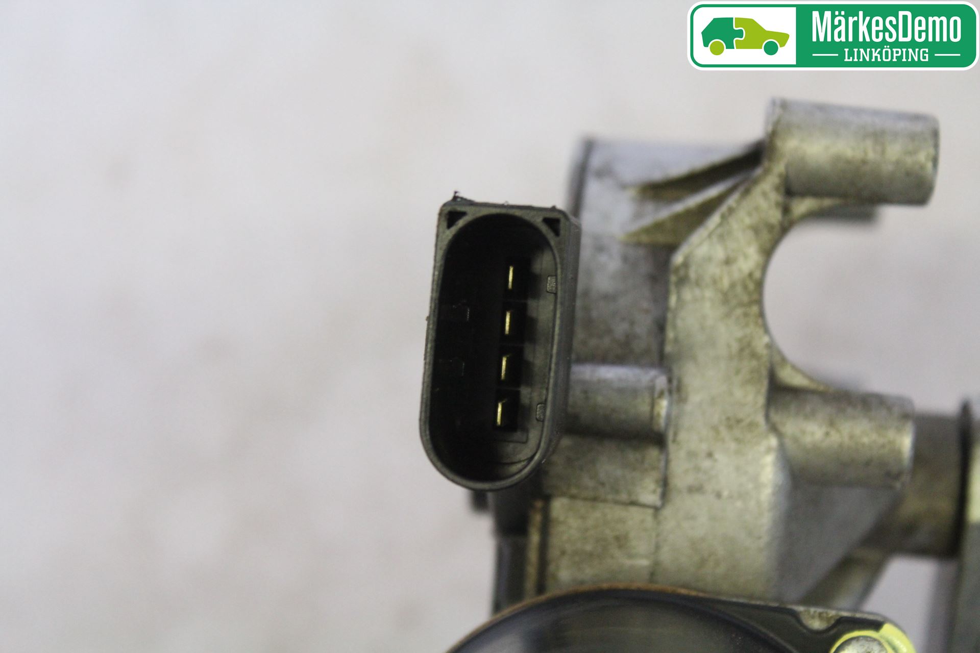 Mercedes-Benz MB VITO/VIANO (W639) 04-14 Viskermotor Frontrute