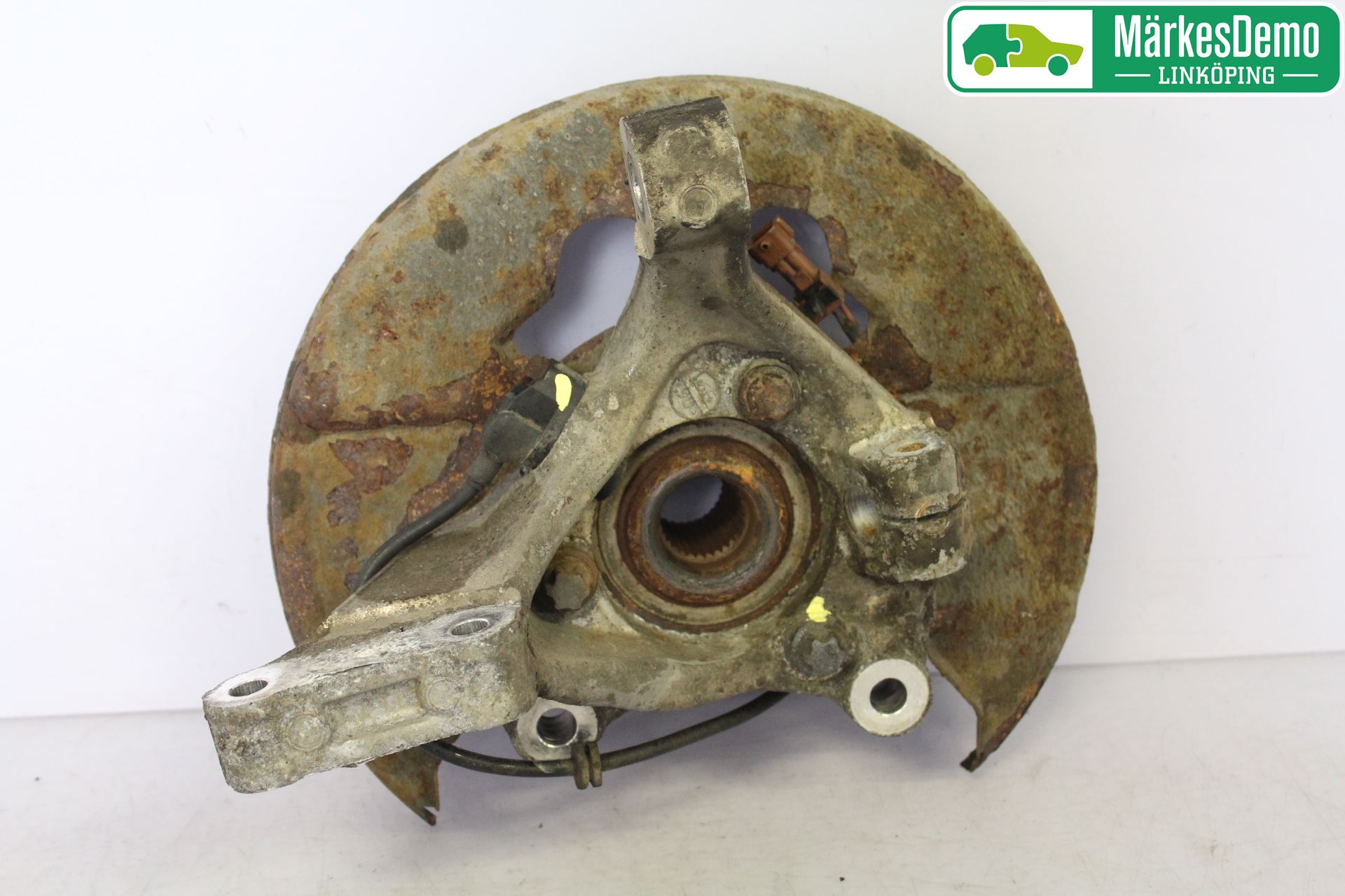 Saab 9-5     06-10 Spindel Hf