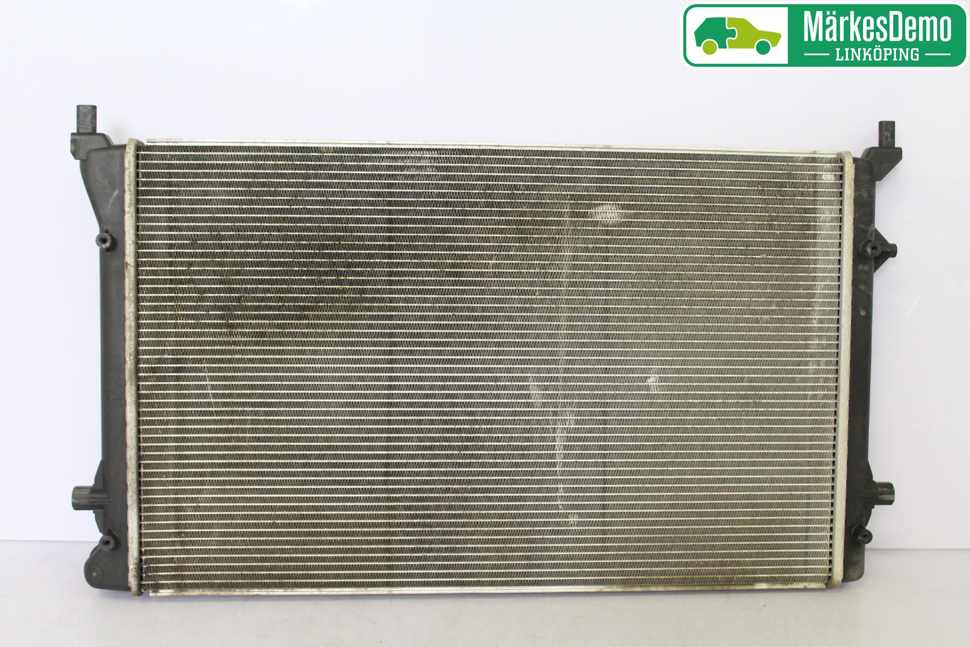 Volkswagen VW PASSAT 05-11 Radiator Manuell