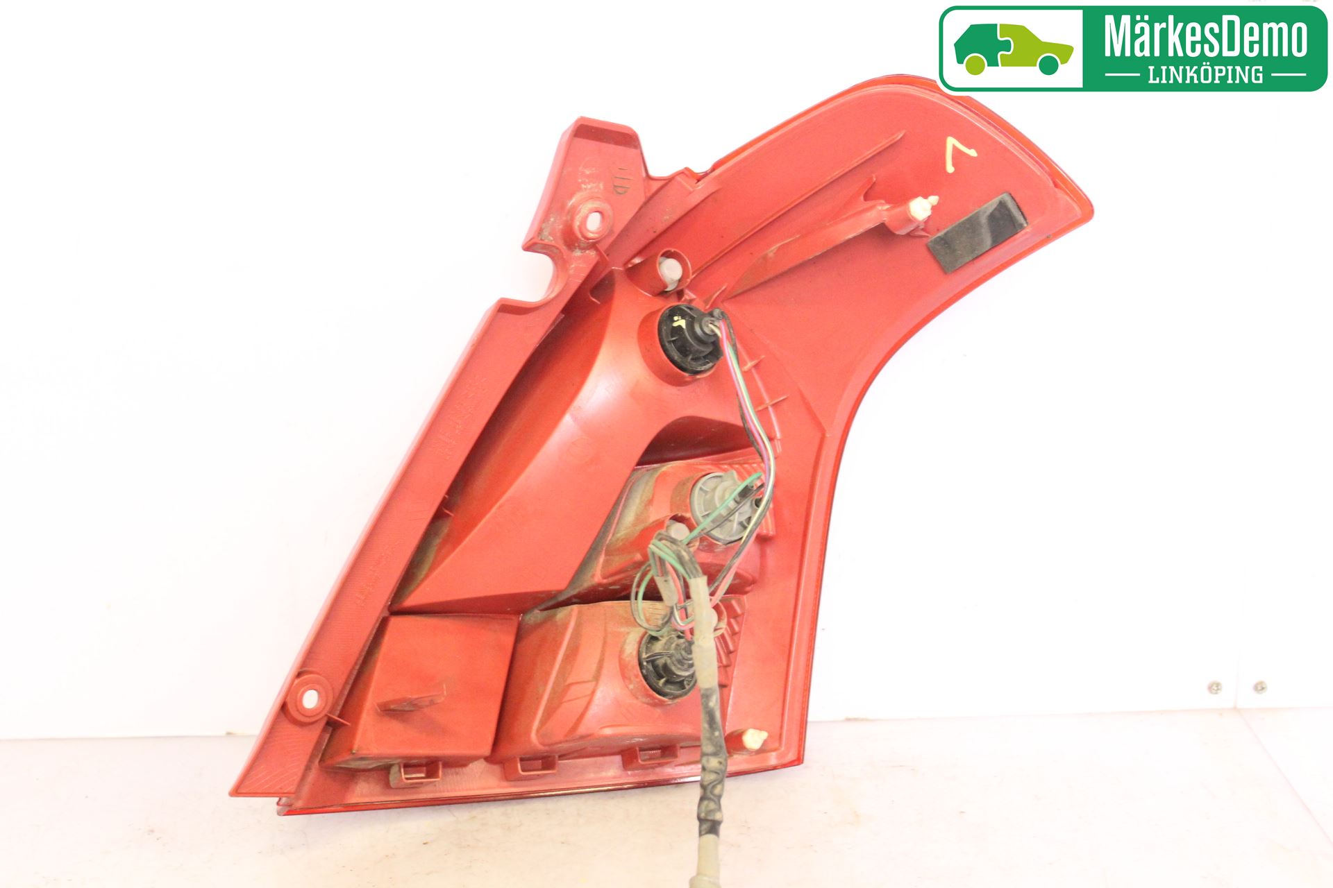 Suzuki SWIFT 05-10 Baklykt Venstre
