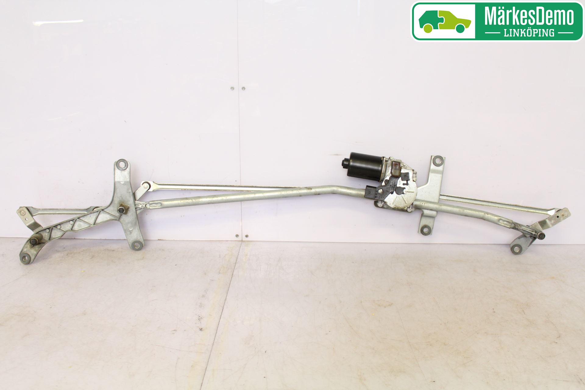 Mercedes-Benz MB VITO/VIANO (W639) 04-14 Viskermotor Frontrute