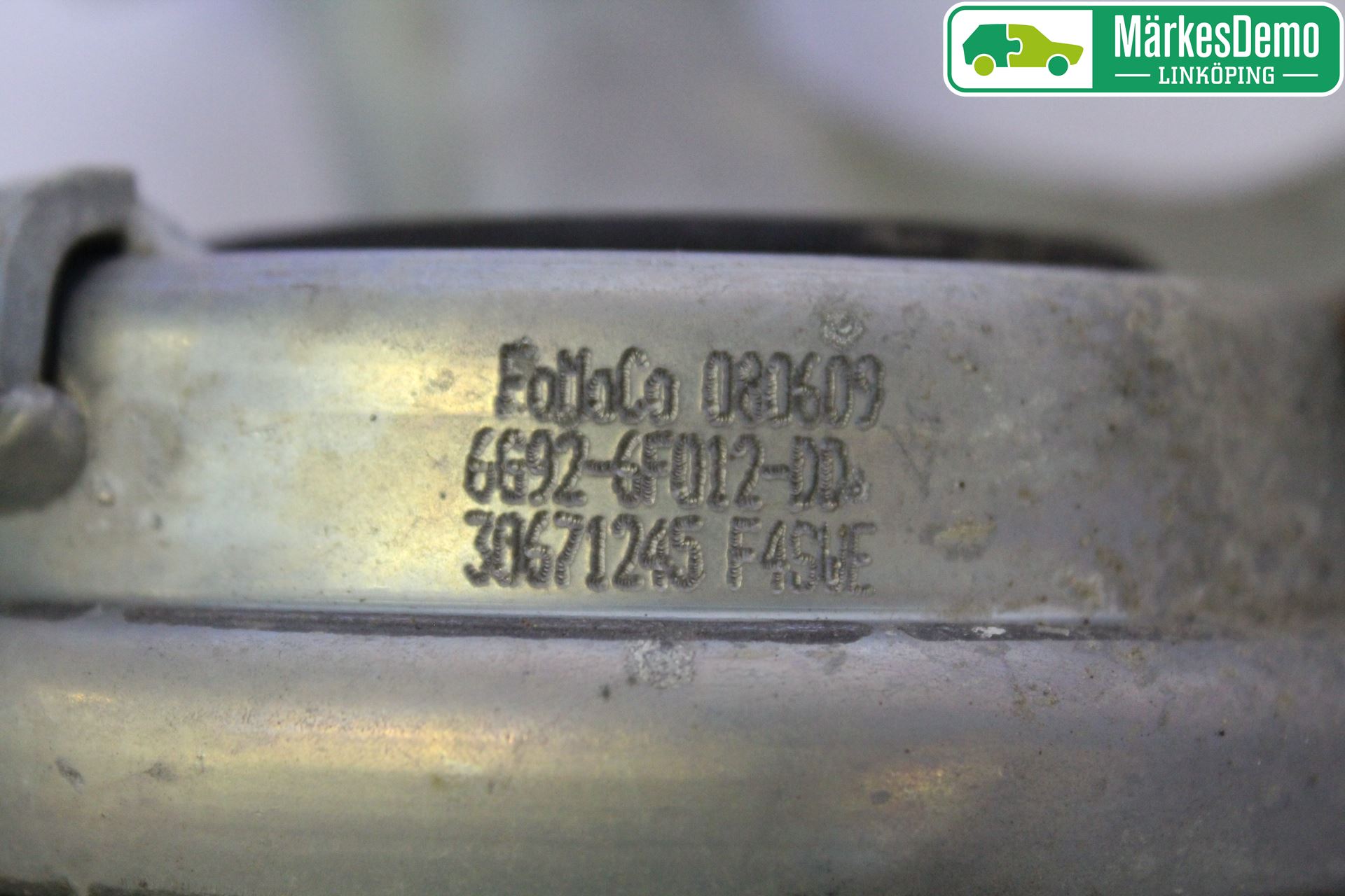 Volvo V70 08-13 Motor Feste Gummi