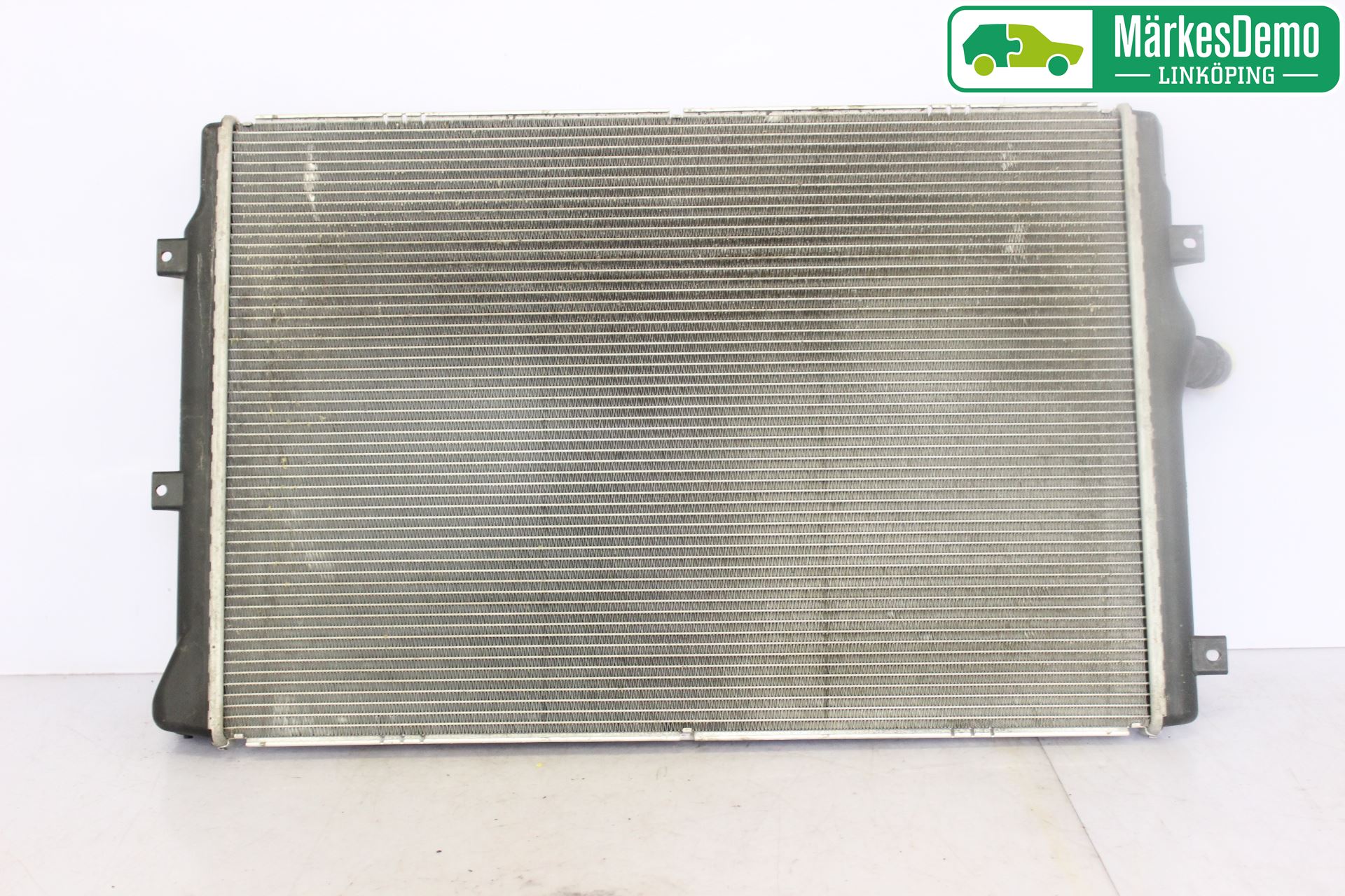 Volkswagen VW PASSAT 05-11 Radiator Manuell