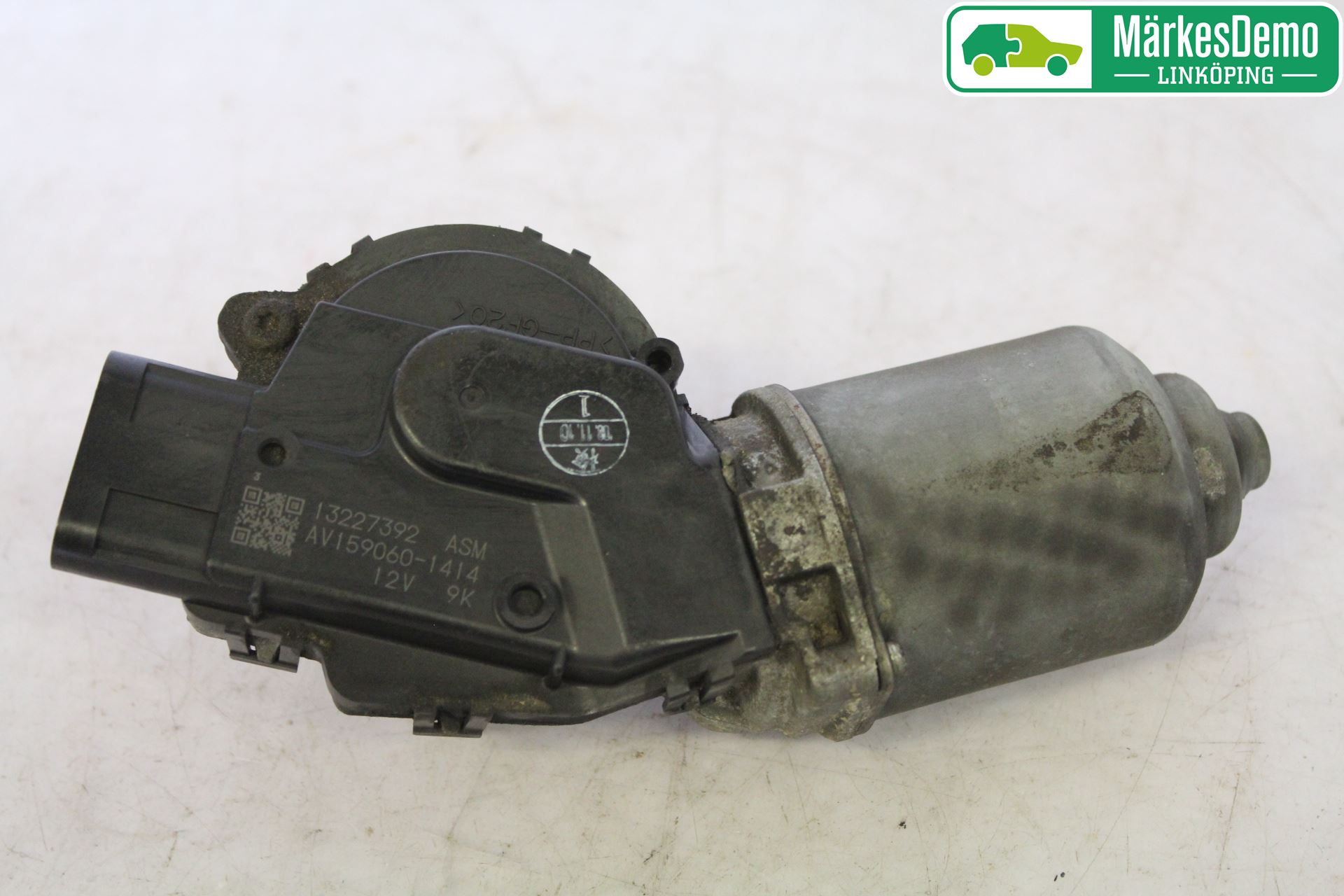 Opel INSIGNIA 09-16 Viskermotor Frontrute