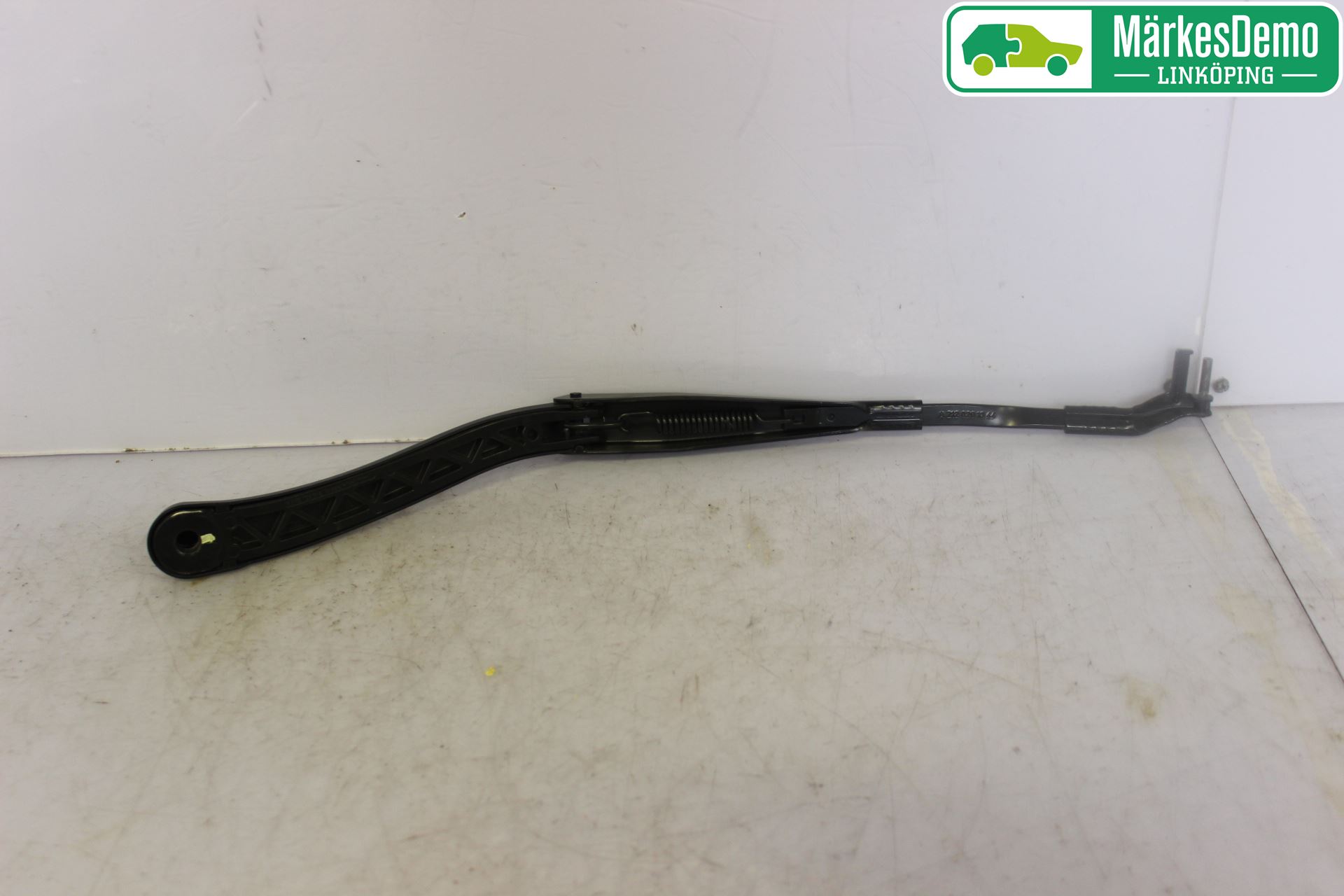 Mercedes-Benz MB E-KLASS (W212) 09-16 Viskerarm-Armer Frontrute