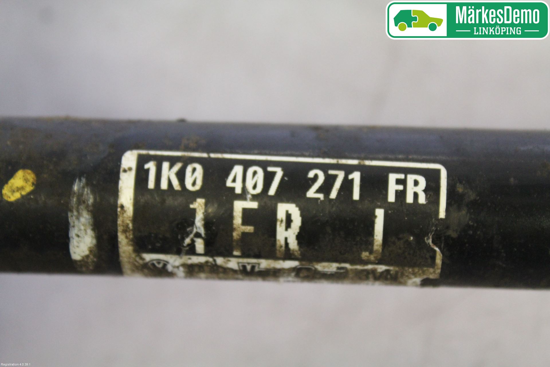 Volkswagen VW GOLF V 04-09 Drivaksel Foran Kompl Venstre