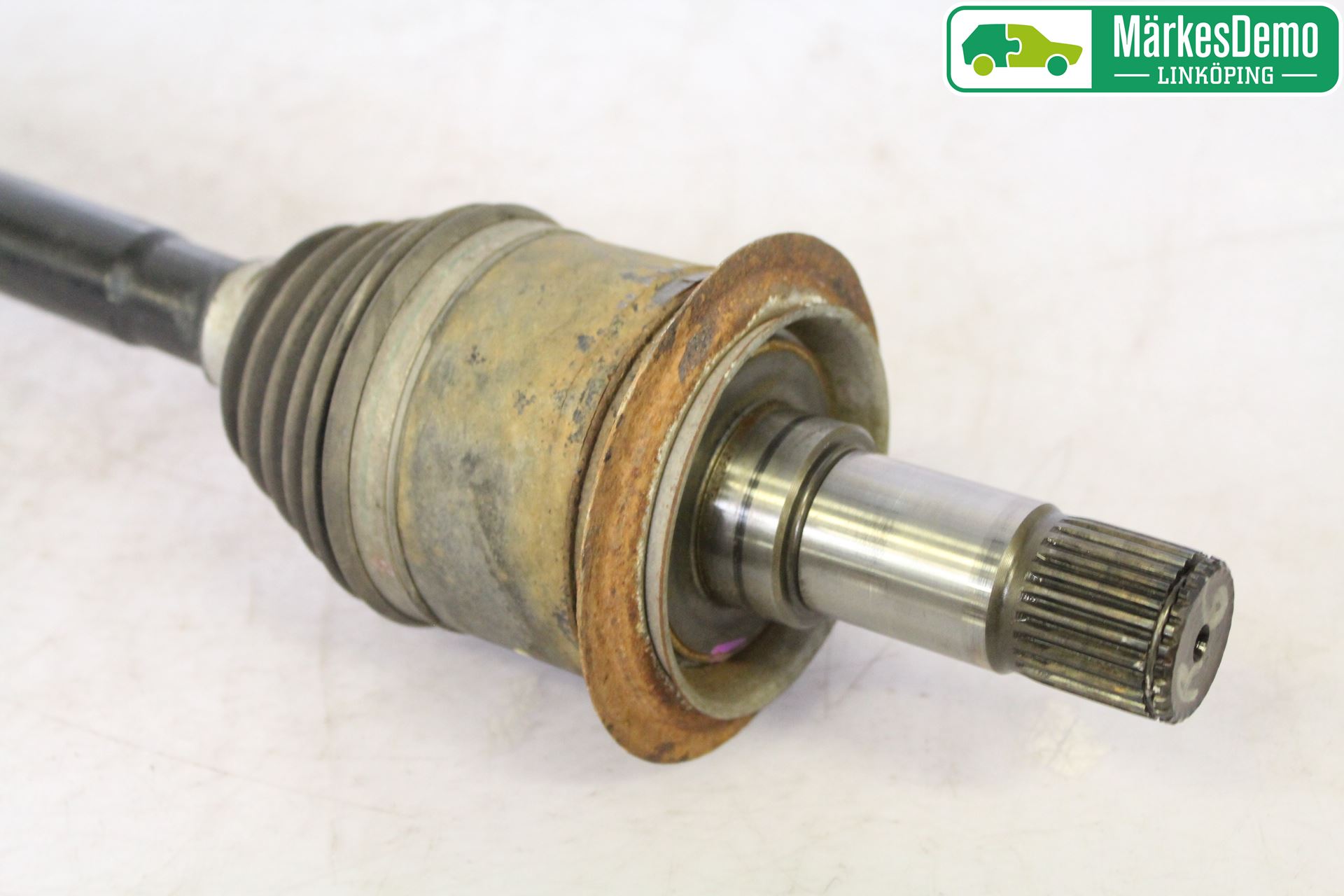 Mercedes-Benz MB VITO/VIANO (W639) 04-14 Drivaksel Bak Kompl Venstre