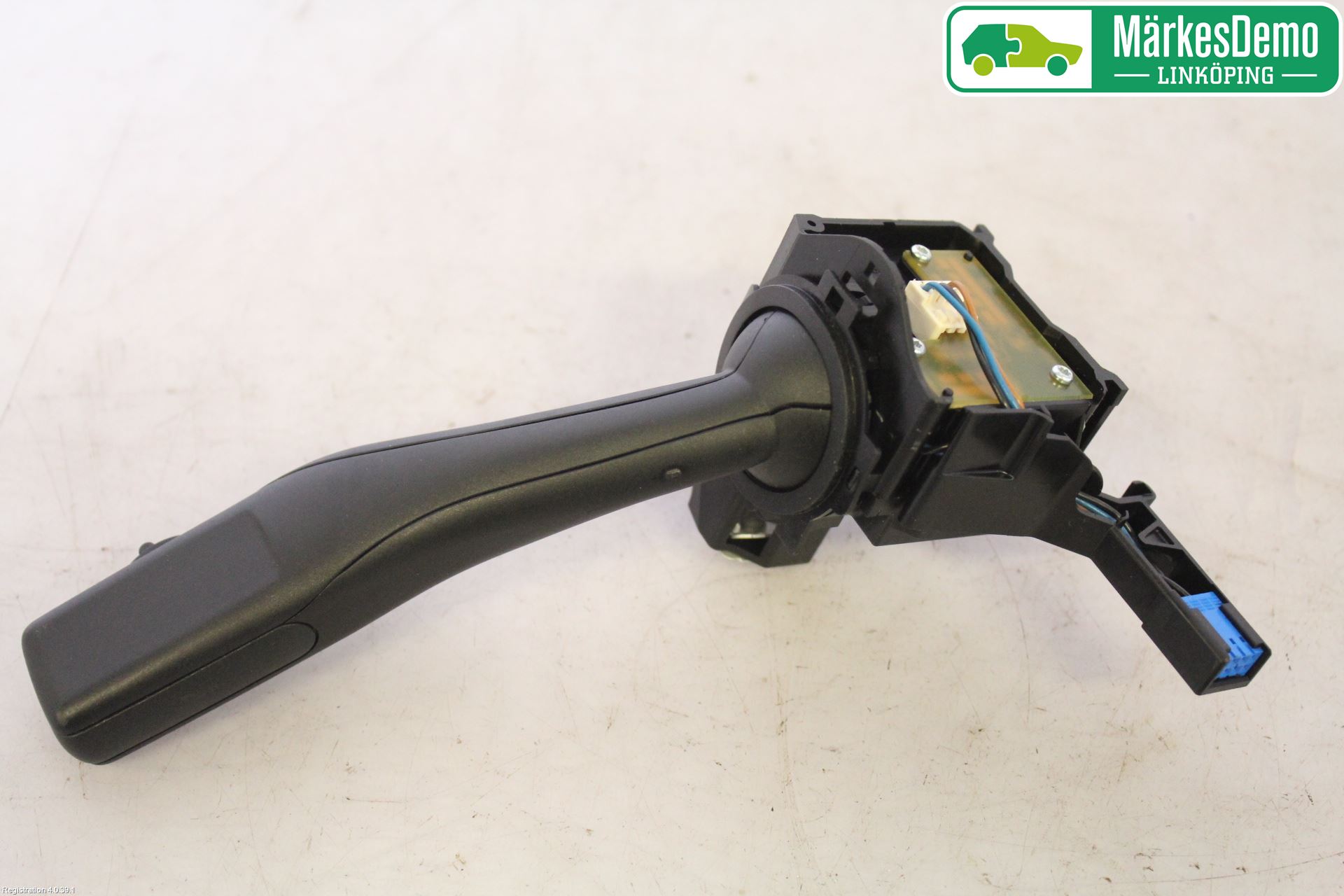 Volkswagen VW GOLF V 04-09 Bryter Ratt Visker - Spyler