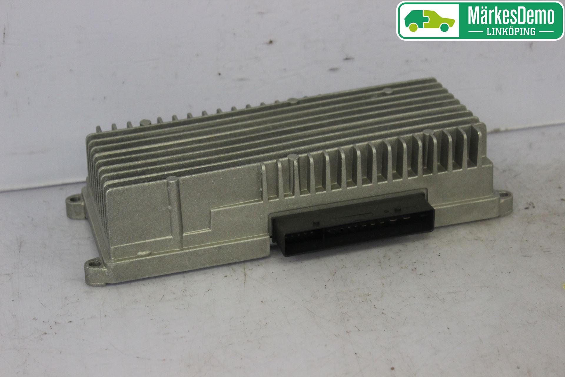 Audi Q5 09-16 Stereo Forsterker