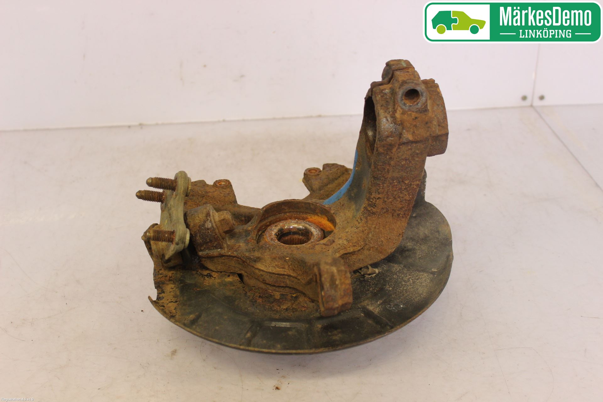 Volkswagen VW POLO 10-17 Spindel Hf