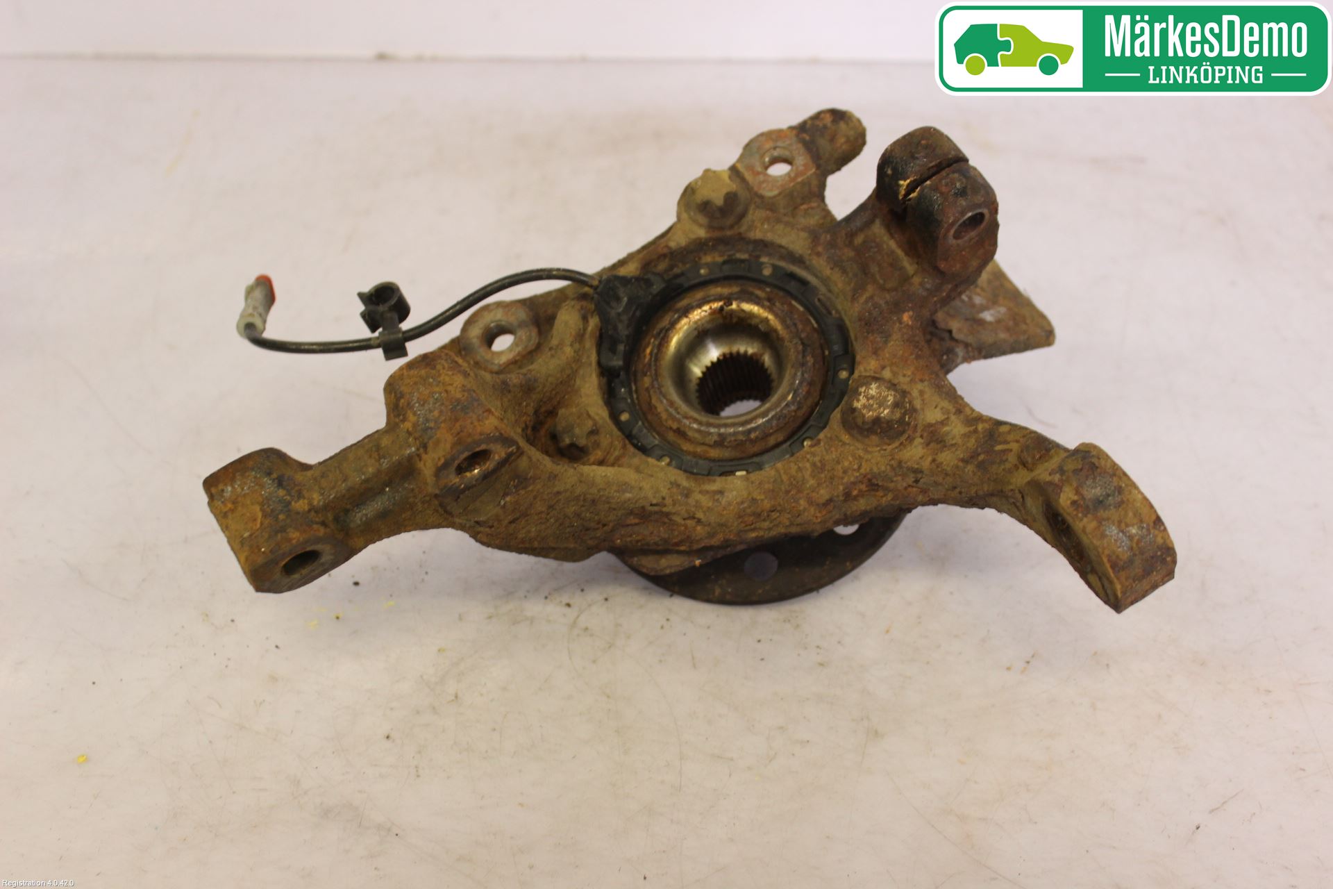 Opel ZAFIRA B 06-14 Spindel Vf