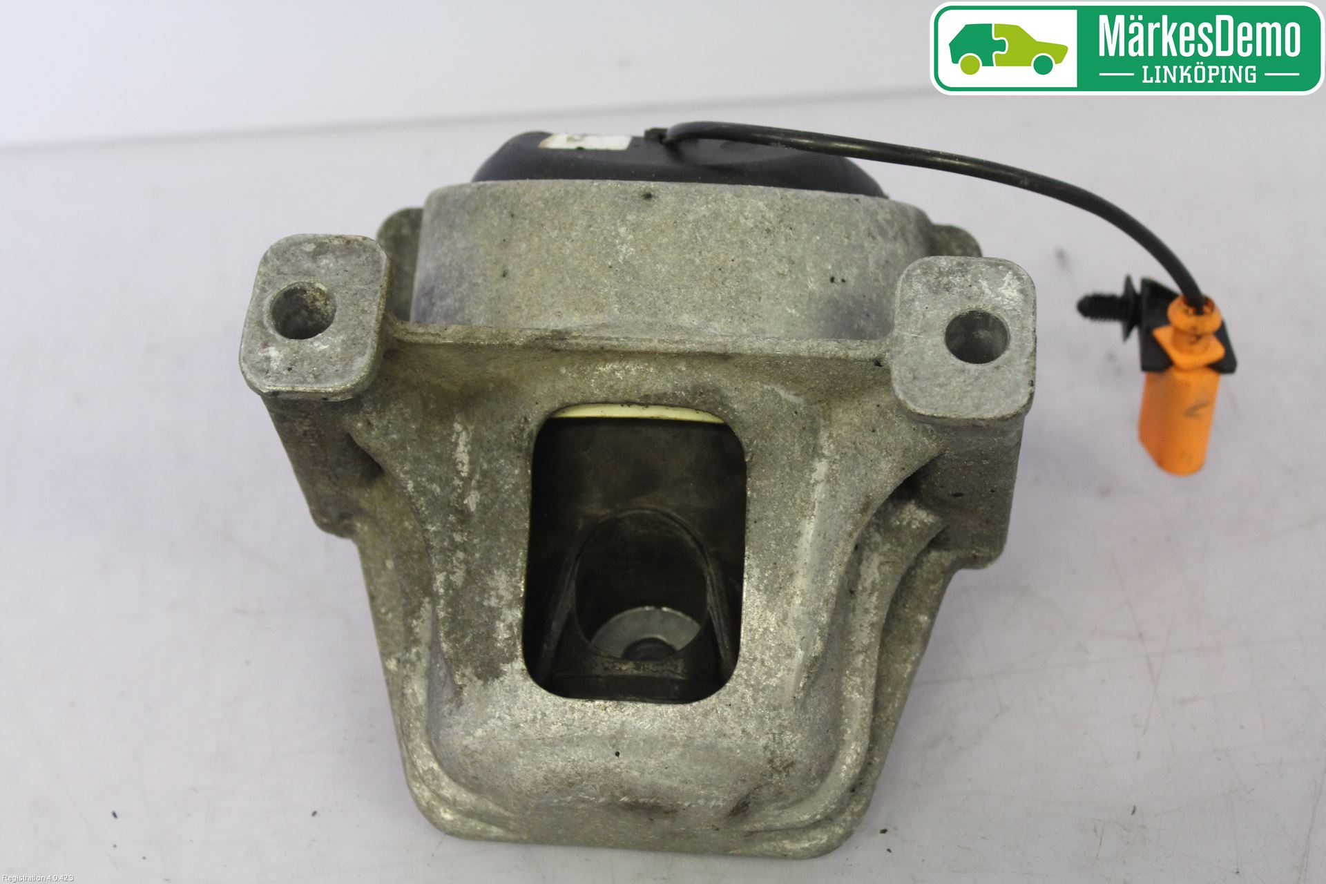 Audi Q5 09-16 Motor Feste Gummi