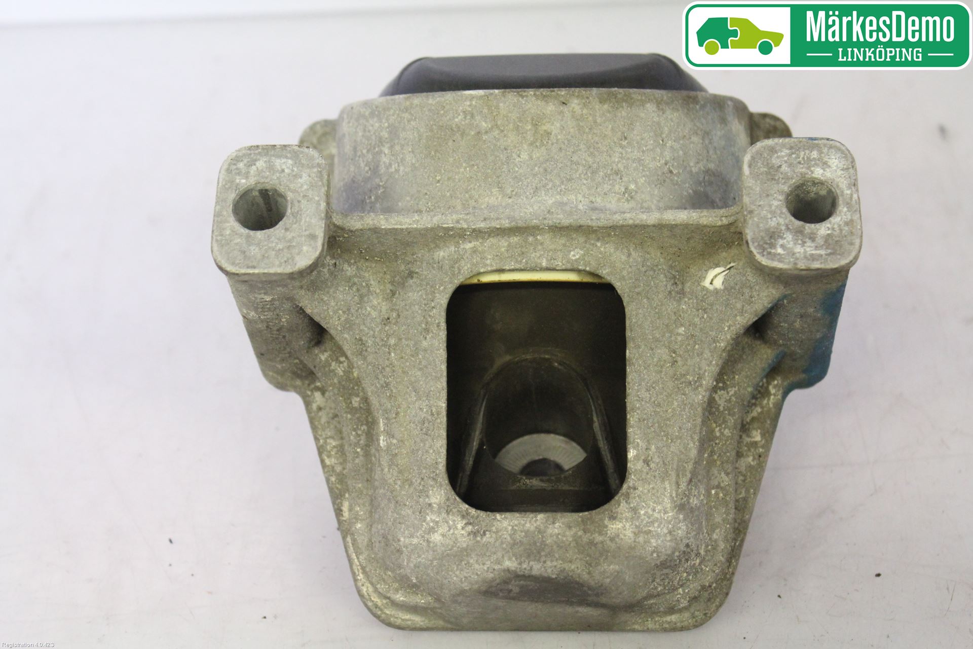 Audi Q5 09-16 Motor Feste Gummi