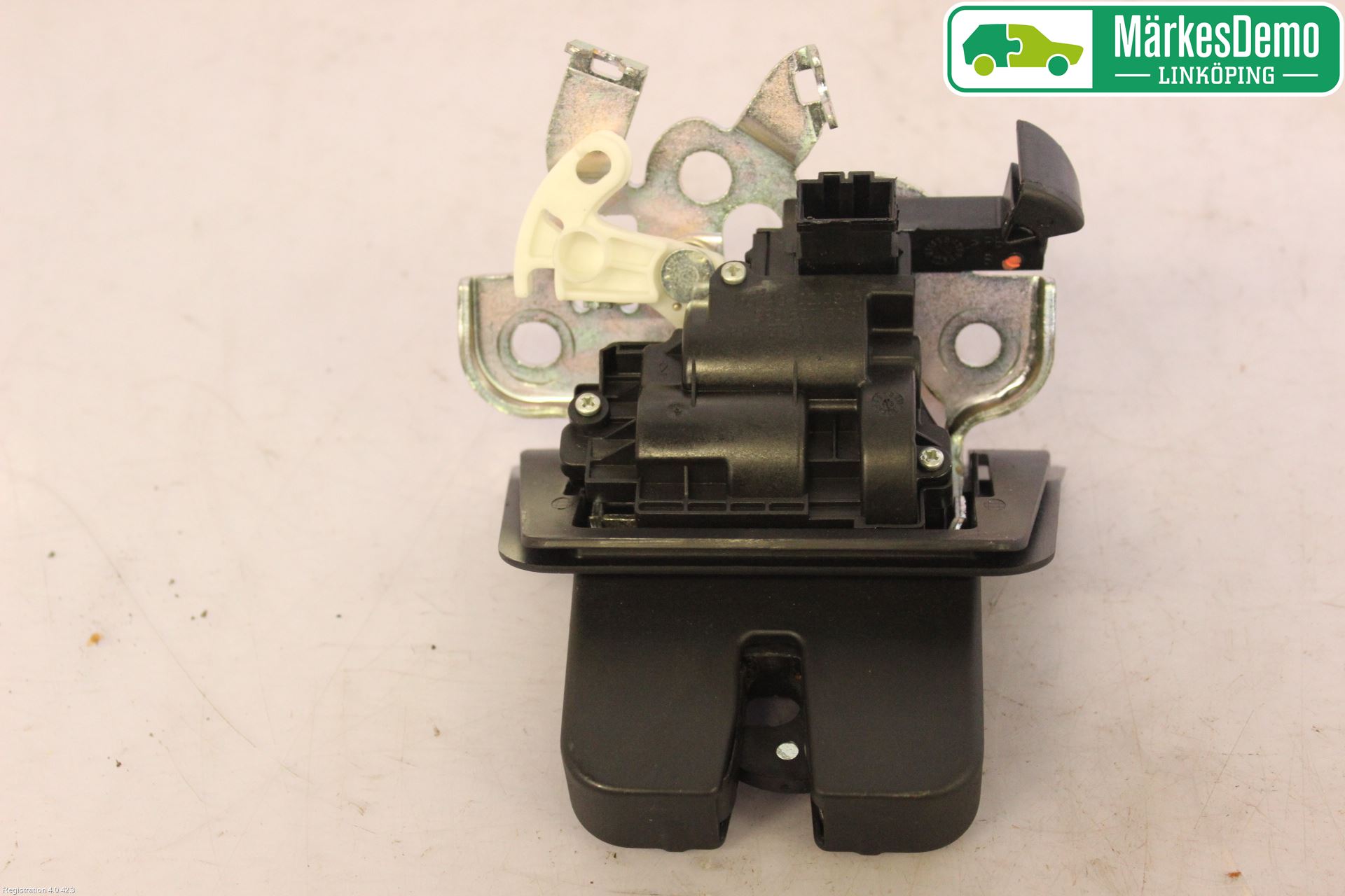 Audi A3/S3 8V 13-20 Bakluke-Lokk Låsekasse