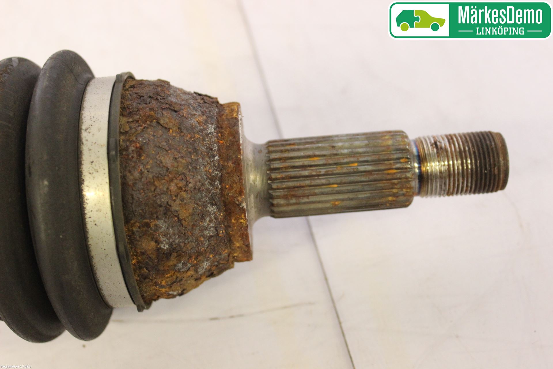 Ford FIESTA     06-08 Drivaksel Foran Kompl Venstre