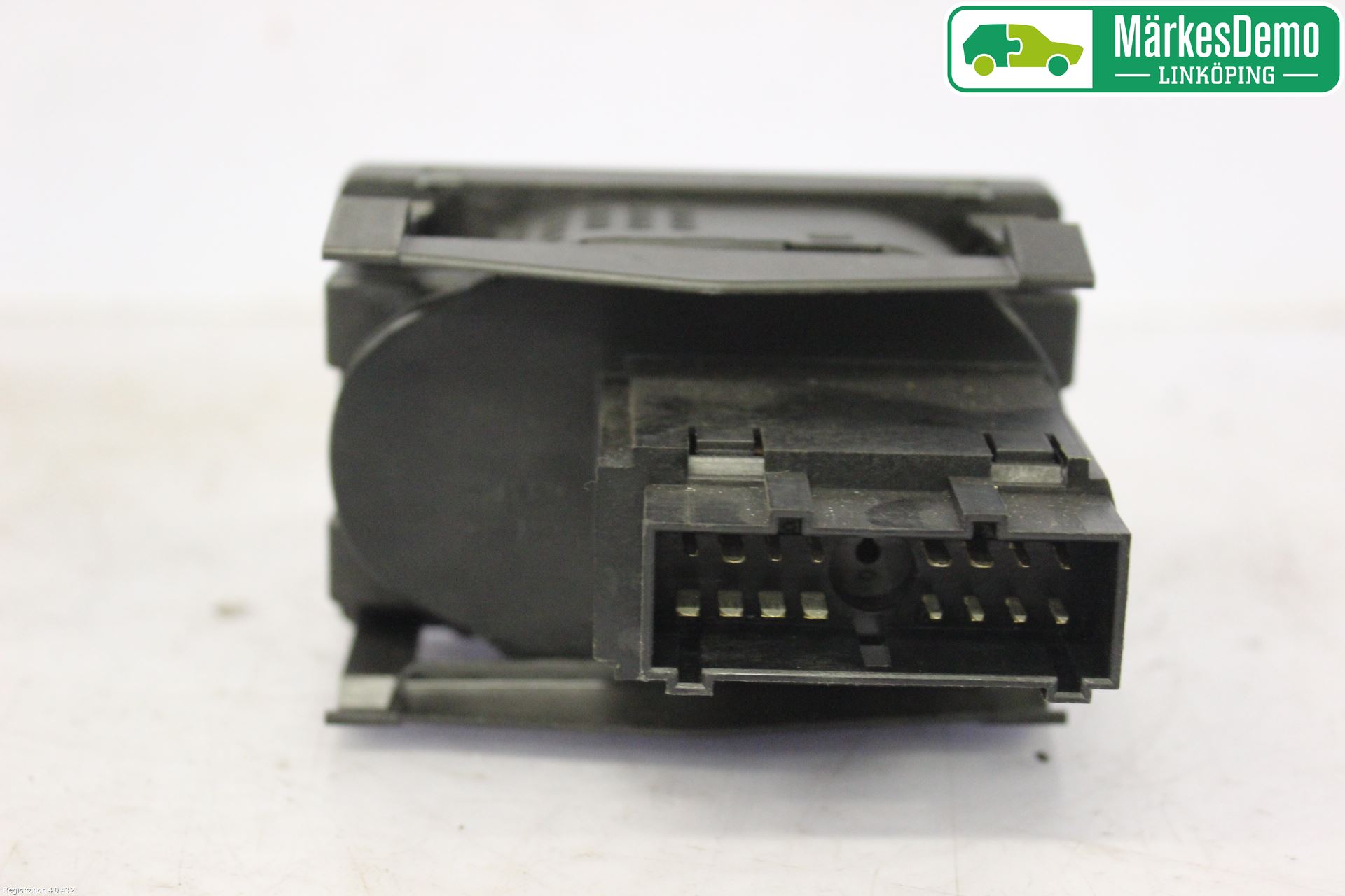Ford FIESTA     06-08 Bryter Hovedlys