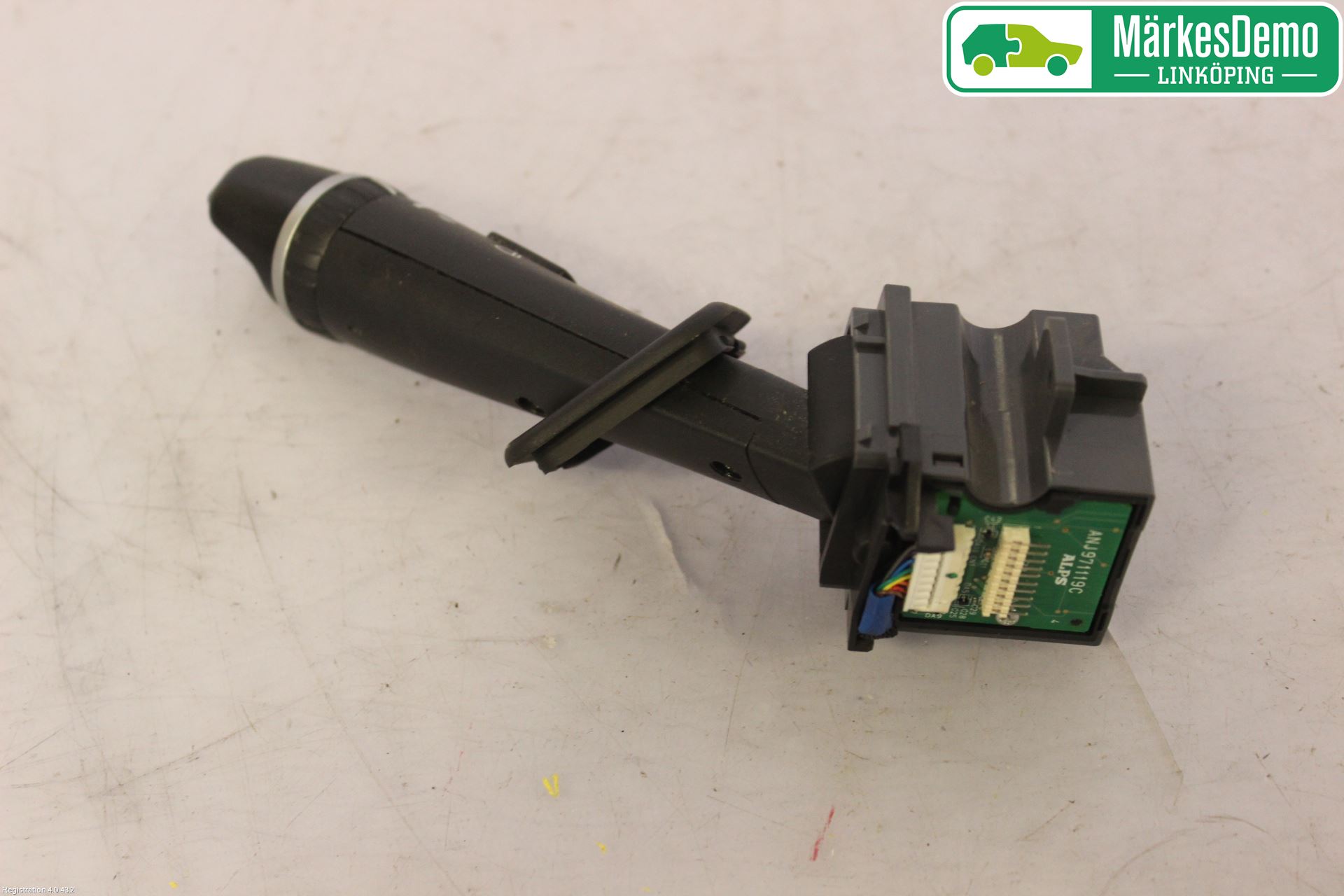 Volvo V70 05-08 Bryter Ratt Visker - Spyler