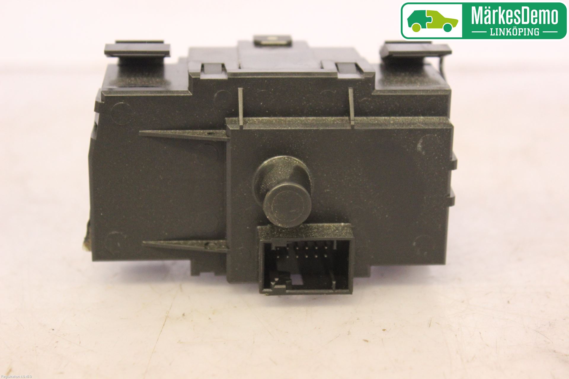 BMW 3 E90/91 SED/TOU 05-12 Bryter Hovedlys