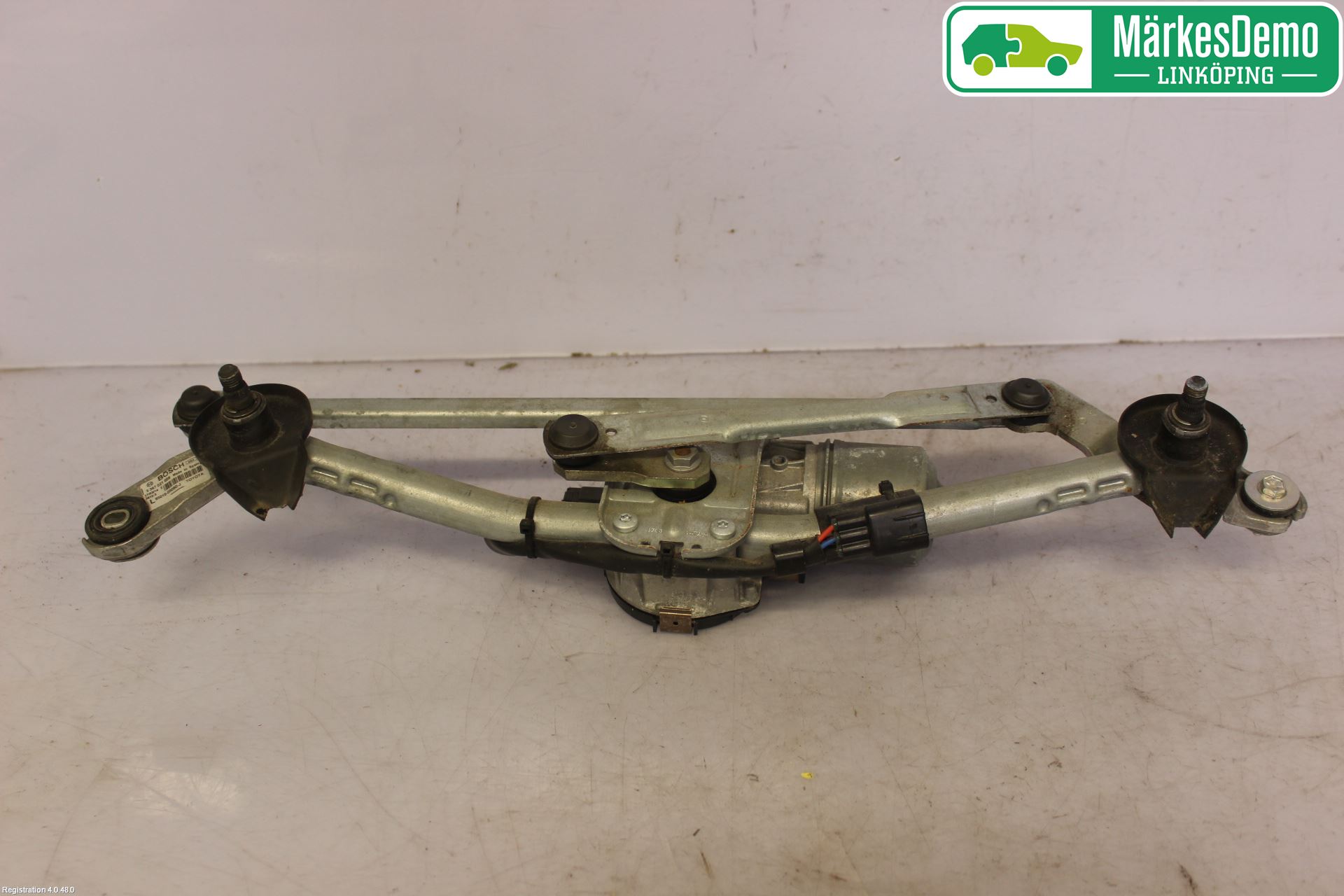 Toyota AVENSIS 09-15 Viskermotor Frontrute