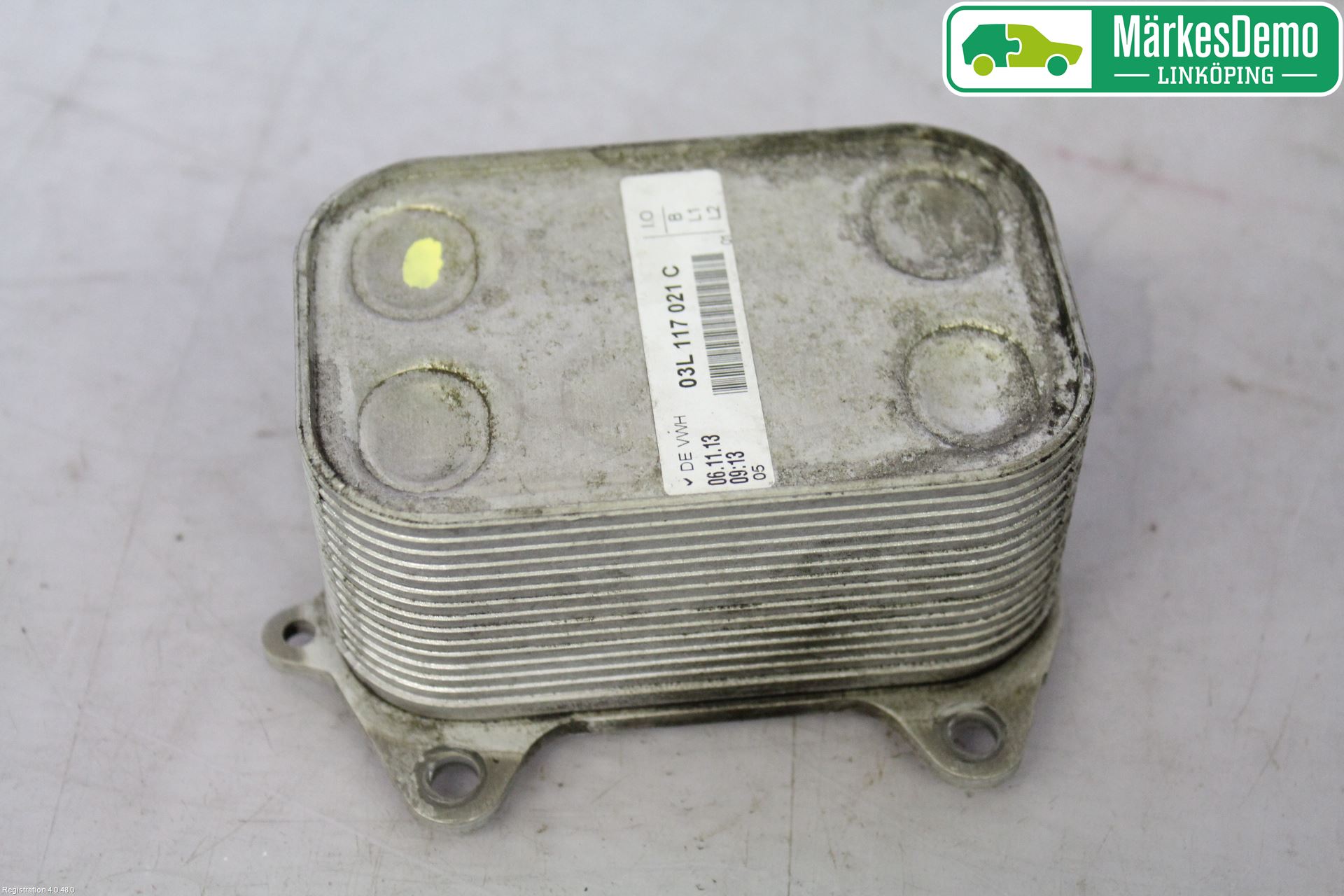 Volkswagen VW CADDY 11-15 Radiator Oljekjøler Motor