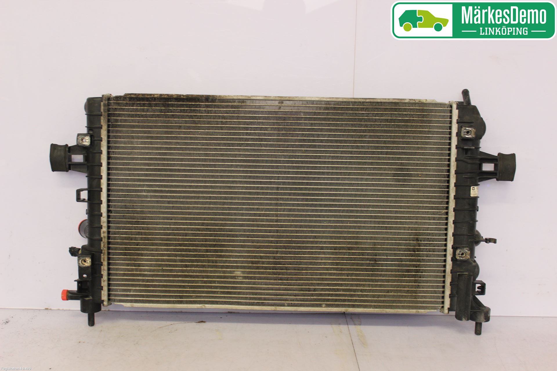 Opel ASTRA H 04-12 Radiator Manuell