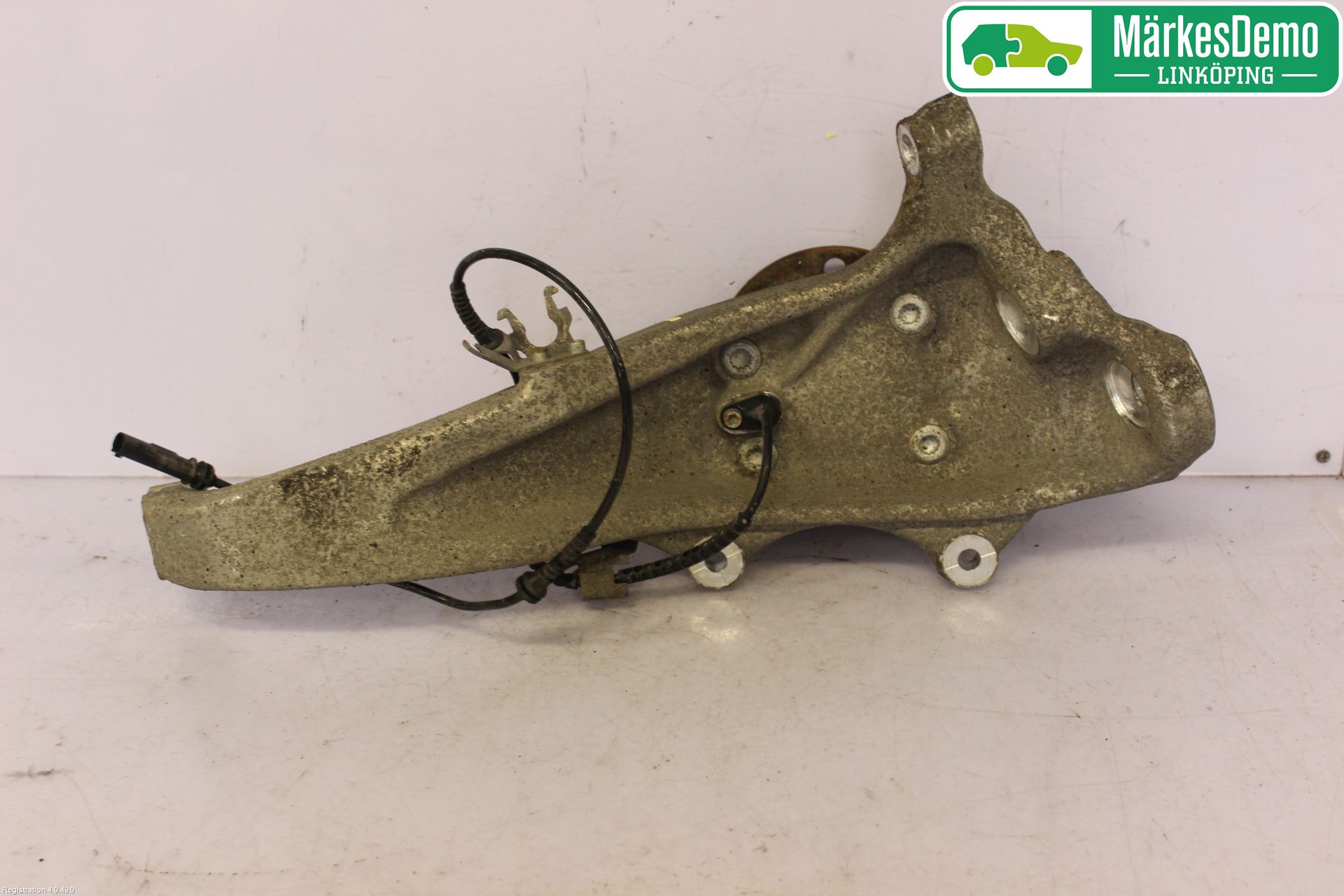 BMW 5 F10/F11/F18 09-17 Spindel Vf