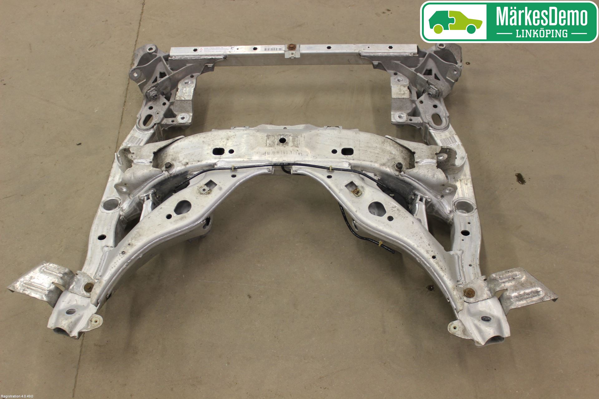 BMW 5 F10/F11/F18 09-17 Forstillingsbjelke(Tvergående)
