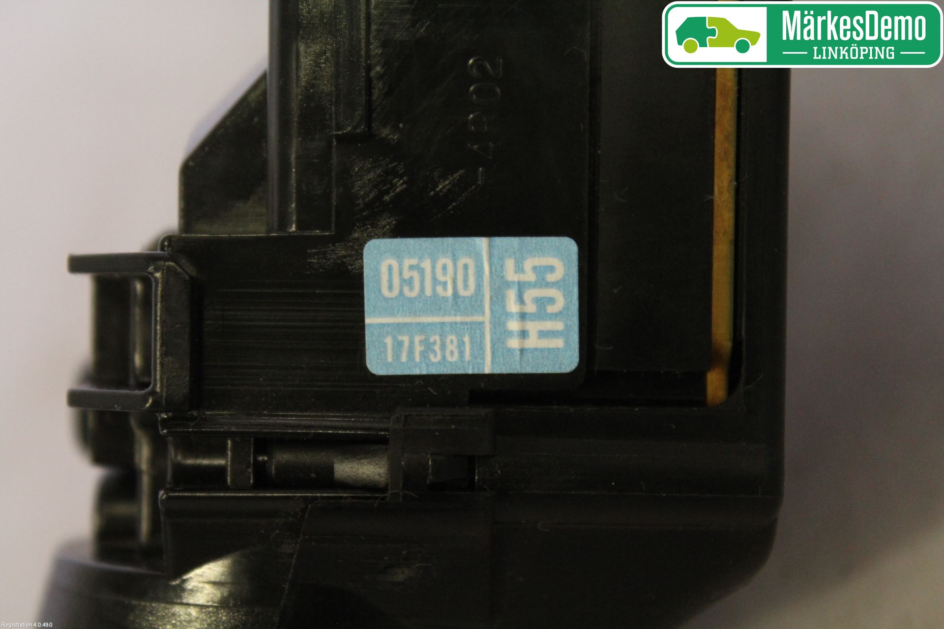Toyota AVENSIS 09-15 Bryter Ratt Visker - Spyler