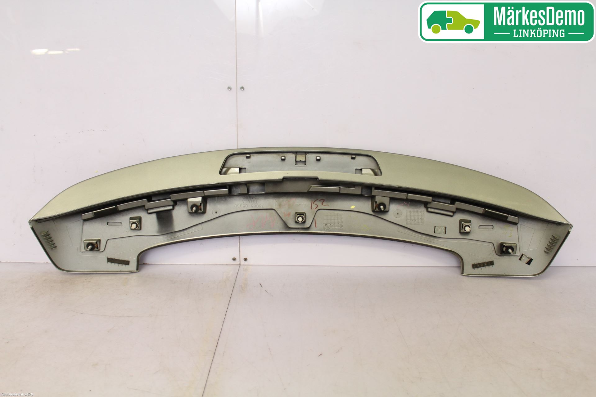 Toyota AVENSIS 09-15 Spoiler Bakluke