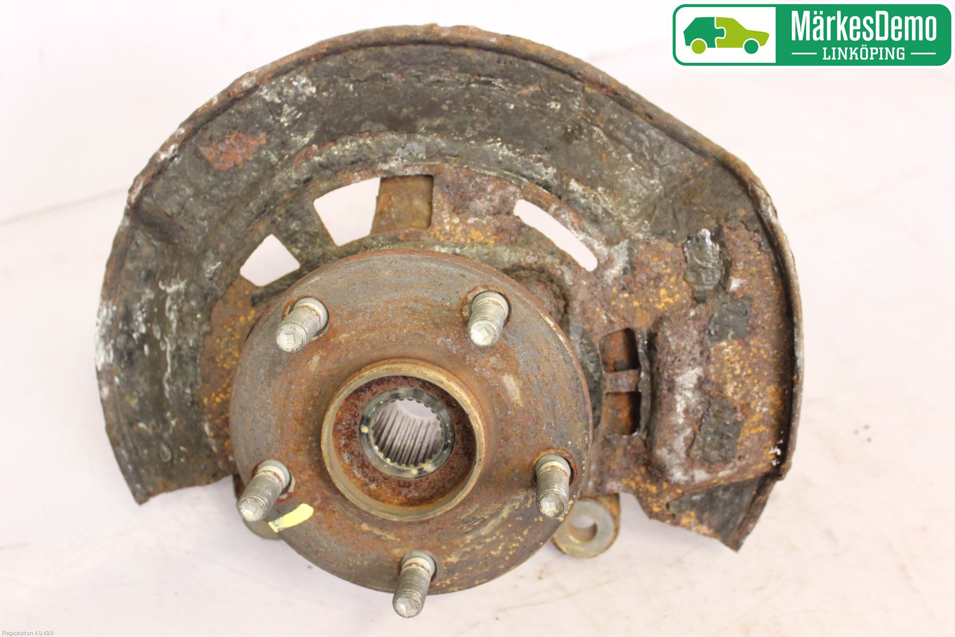 Toyota AVENSIS 09-15 Spindel Vf