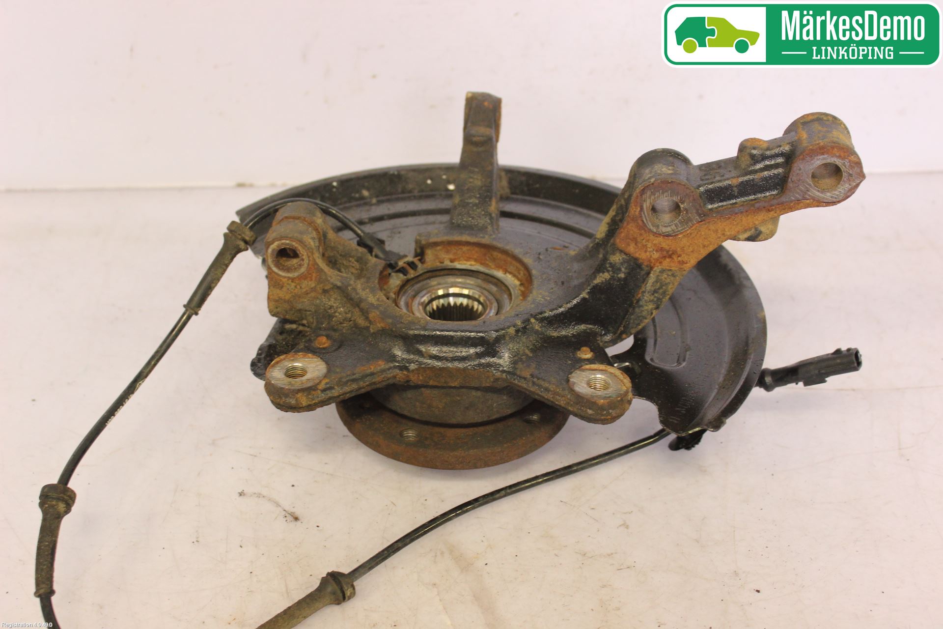 Mercedes-Benz MB CITAN (W415) 13-21 Spindel Vf