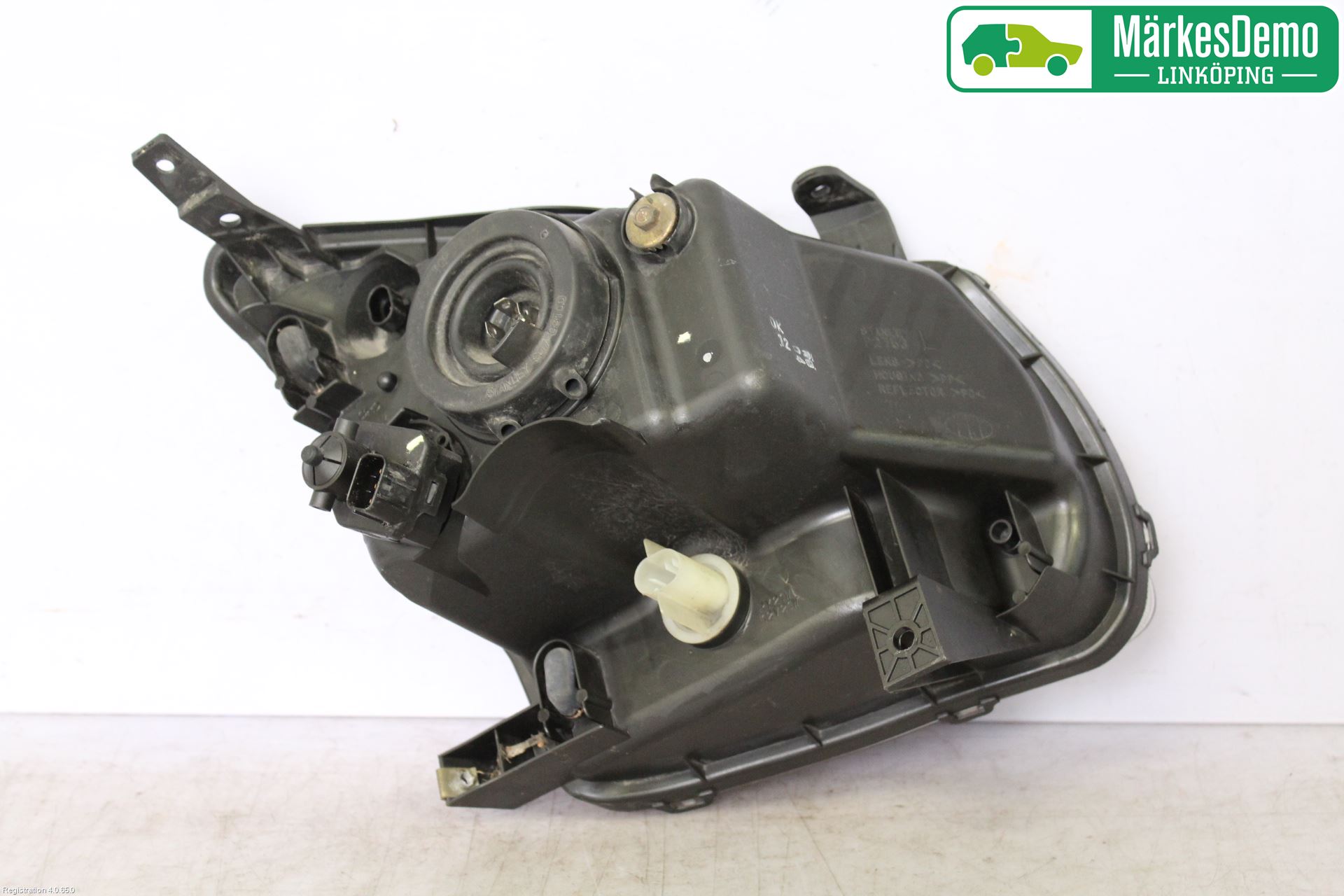 Suzuki IGNIS 01-20 Frontlykt Venstre
