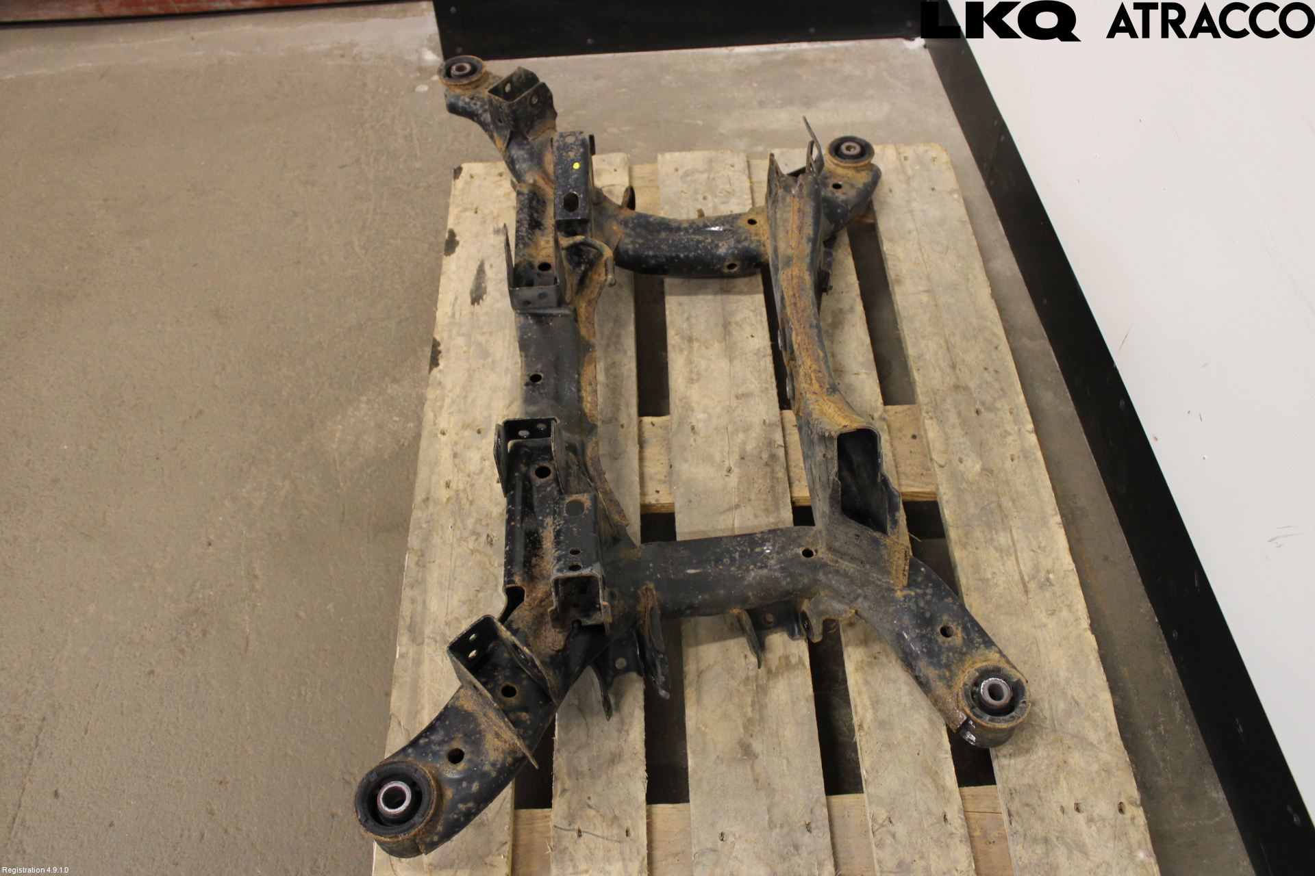 Subaru FORESTER SK 19- Bakaksel Feste Travers-Ramme