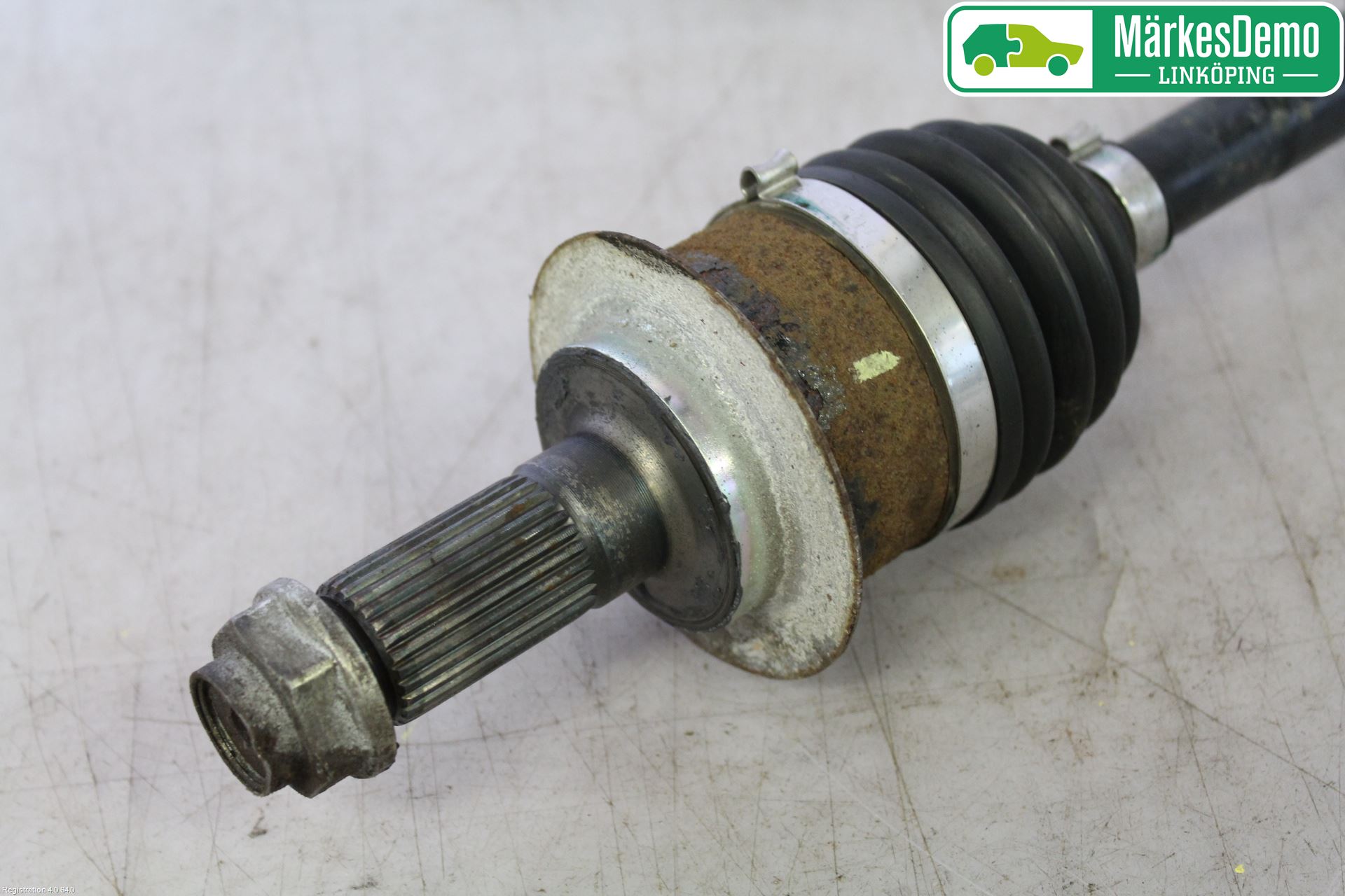 Suzuki SX4 10-13 Drivaksel Foran Kompl Venstre