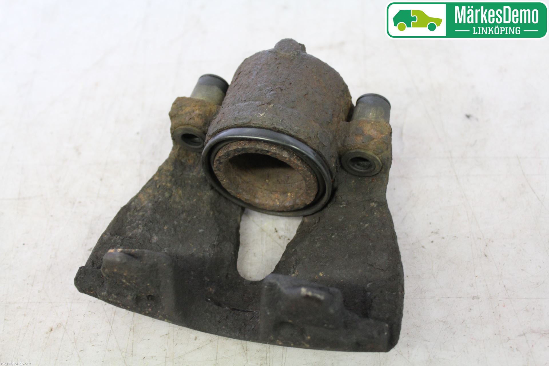 Saab 9-5     06-10 Bremsecaliper Foran Høyre