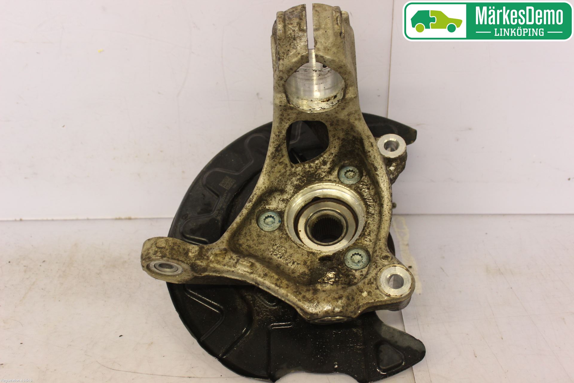 Volkswagen VW PASSAT 15-19 Spindel Vf